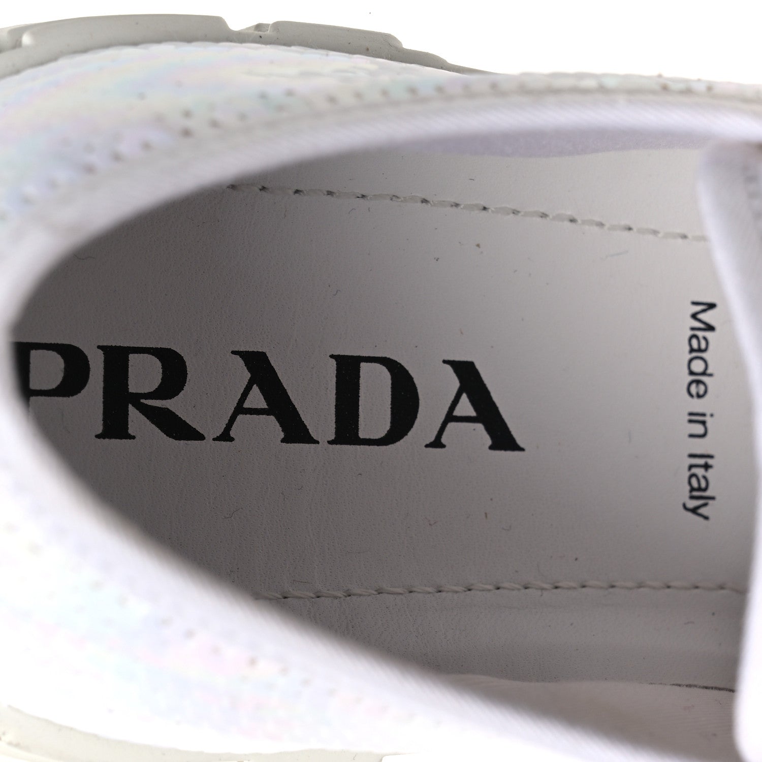 Paillettes Triangle Logo Double Wheel 50mm Sneakers 38.5 White