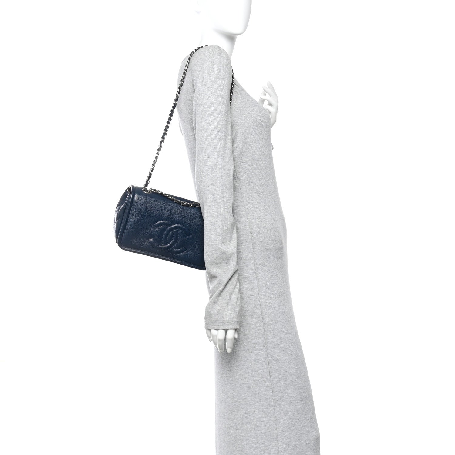 Caviar Medium Timeless CC Flap Navy Blue