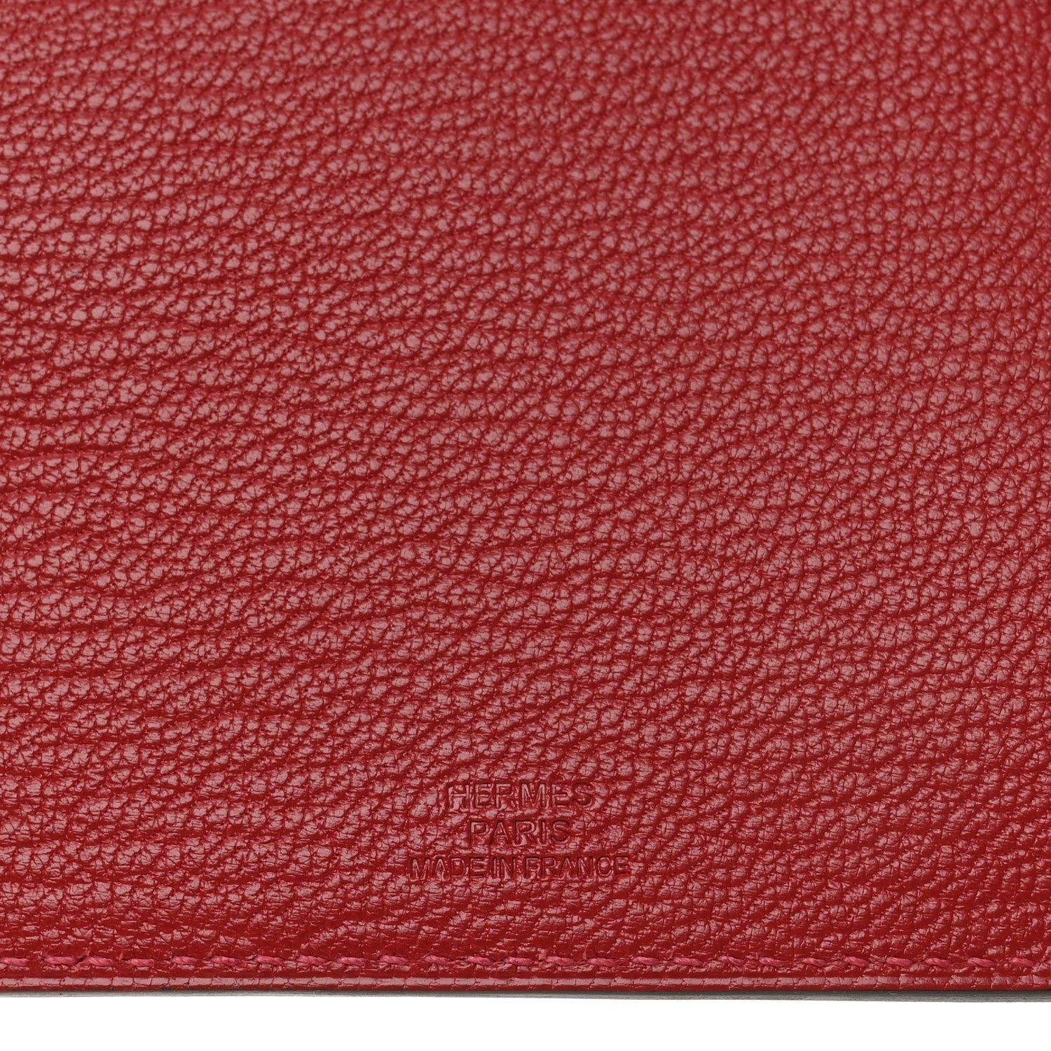 Chevre Mysore Tarmac PM Passport Holder Rouge Casaque