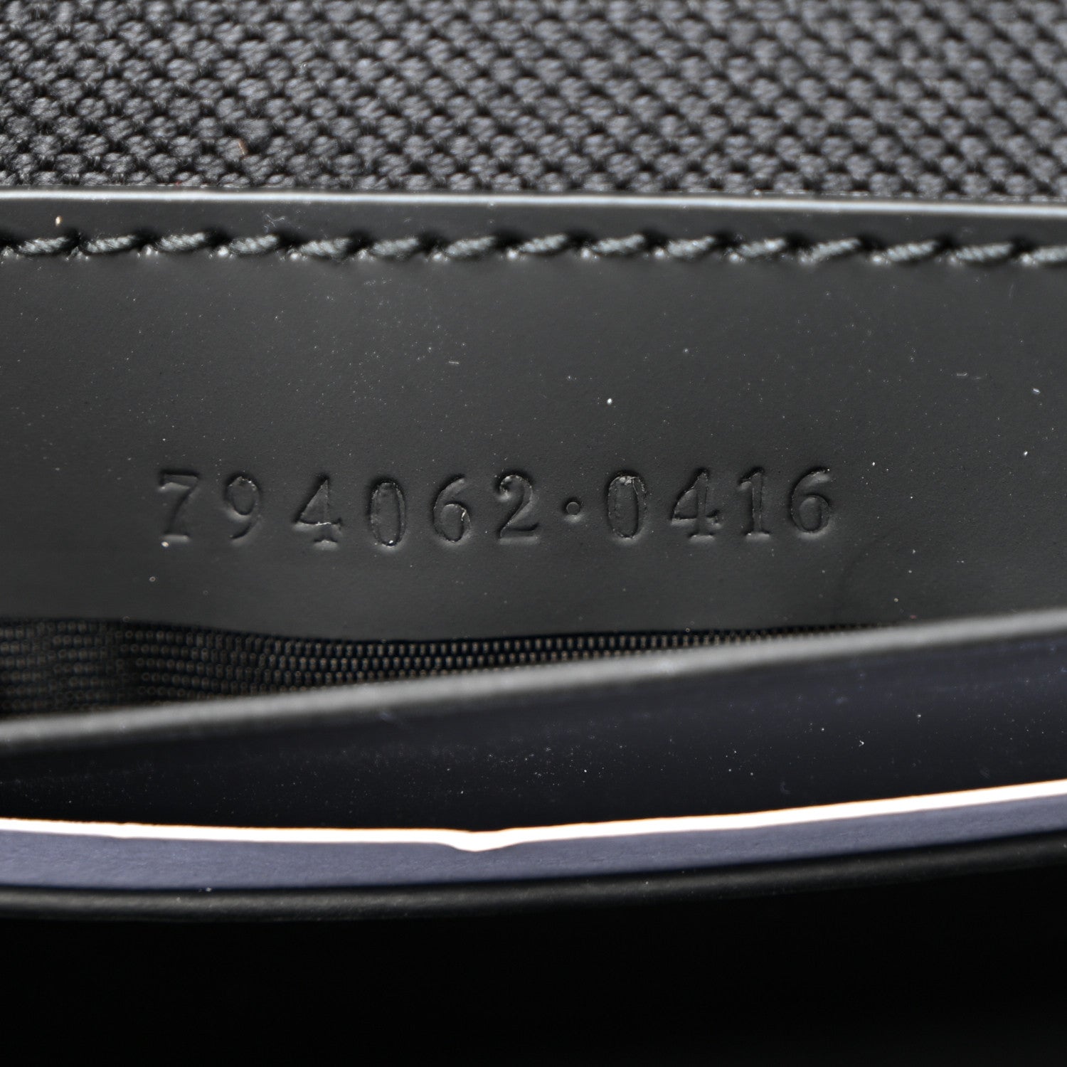 Rubber Effect Calfskin GG Mini Messenger Bag Black