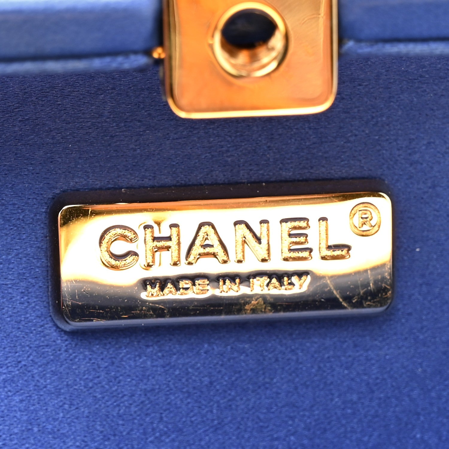 Lambskin Métiers d’Art Kiss Lock Clutch Blue Gold