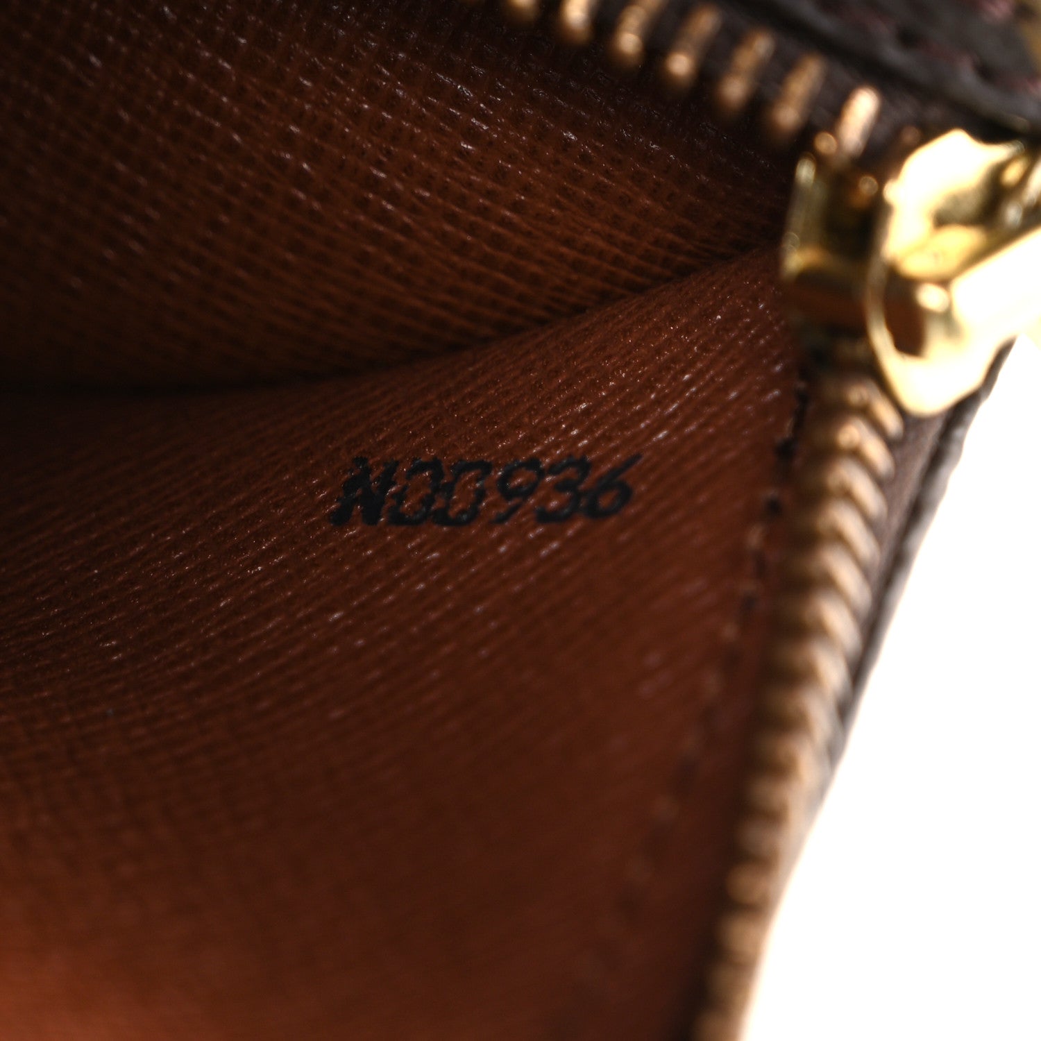 Monogram Papillon 26