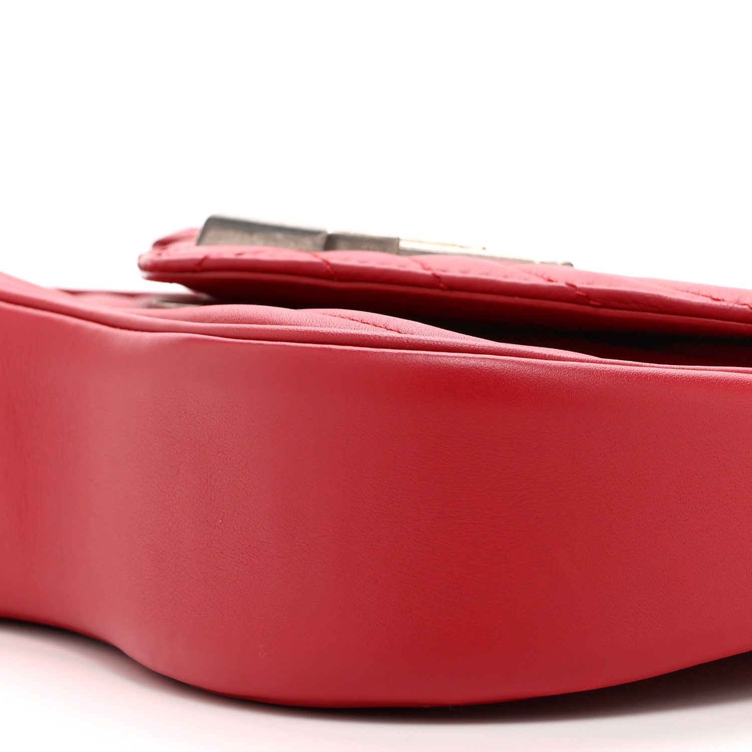 Calfskin New Wave Chain PM Scarlet