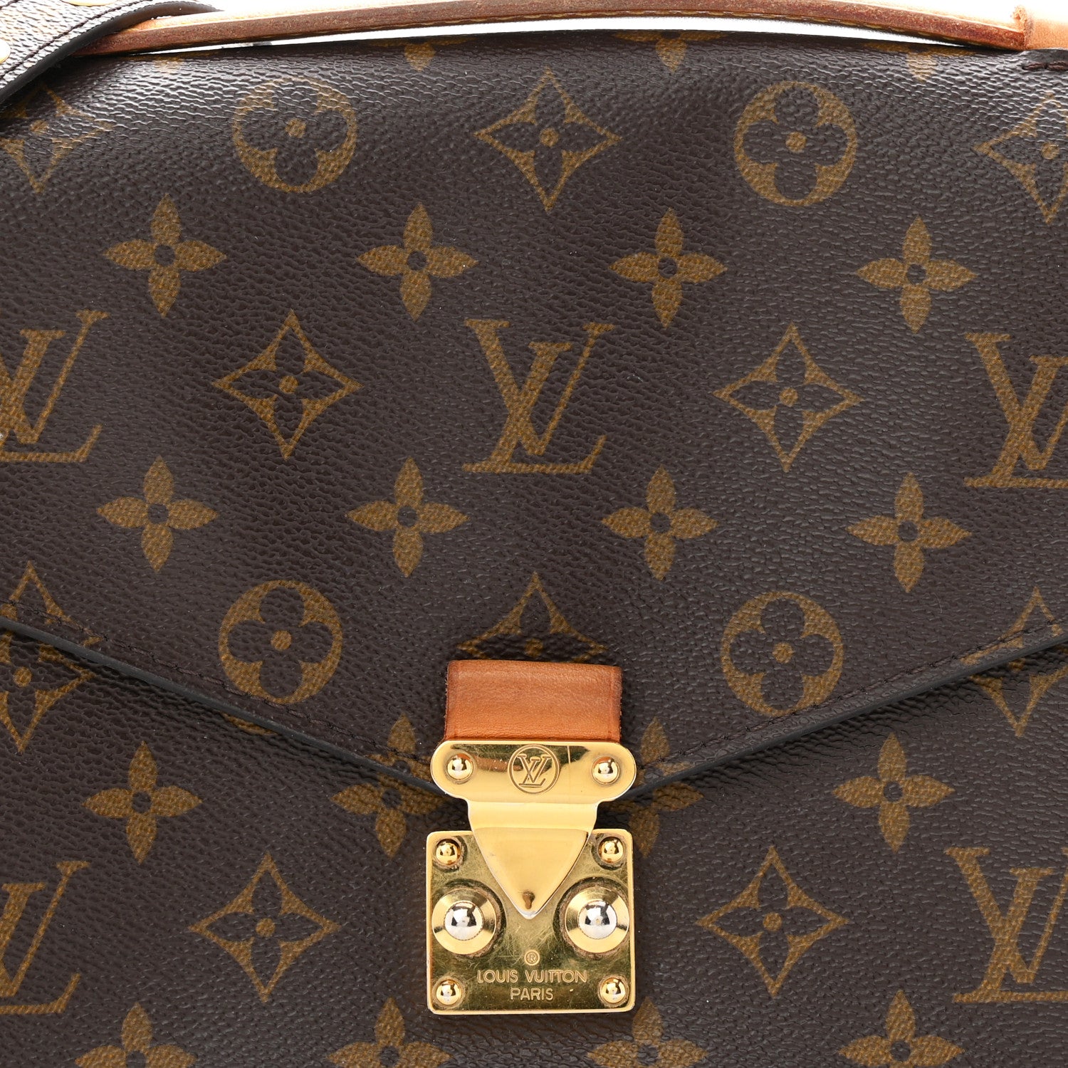 Monogram Pochette Metis