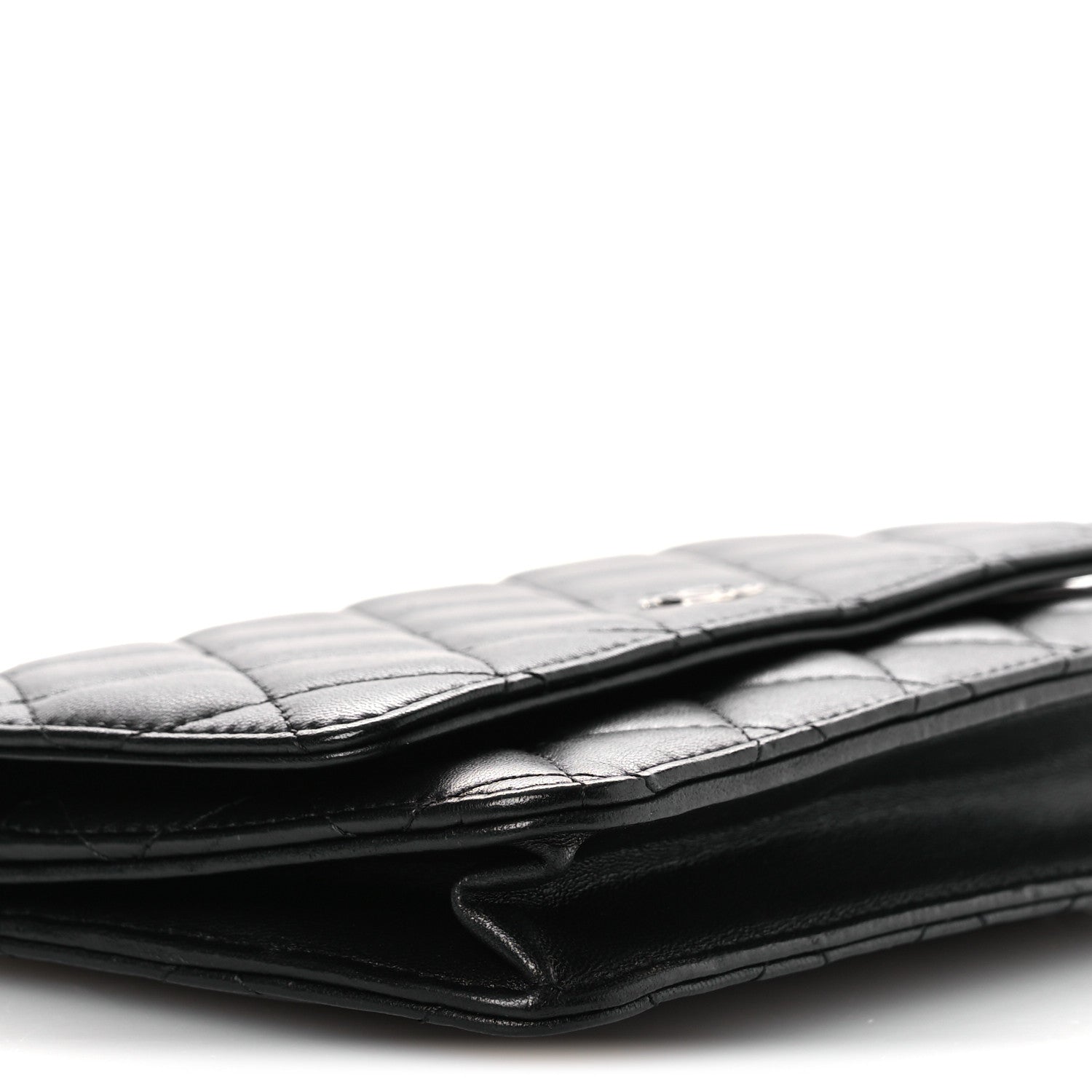 Lambskin Quilted Wallet On Chain WOC Black