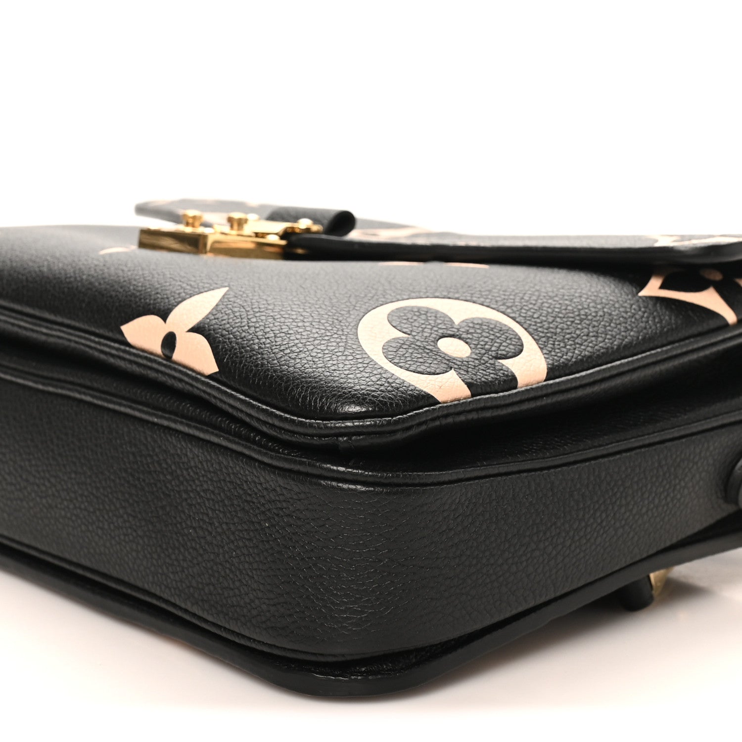 Empreinte Monogram Giant Pochette Metis Black Beige