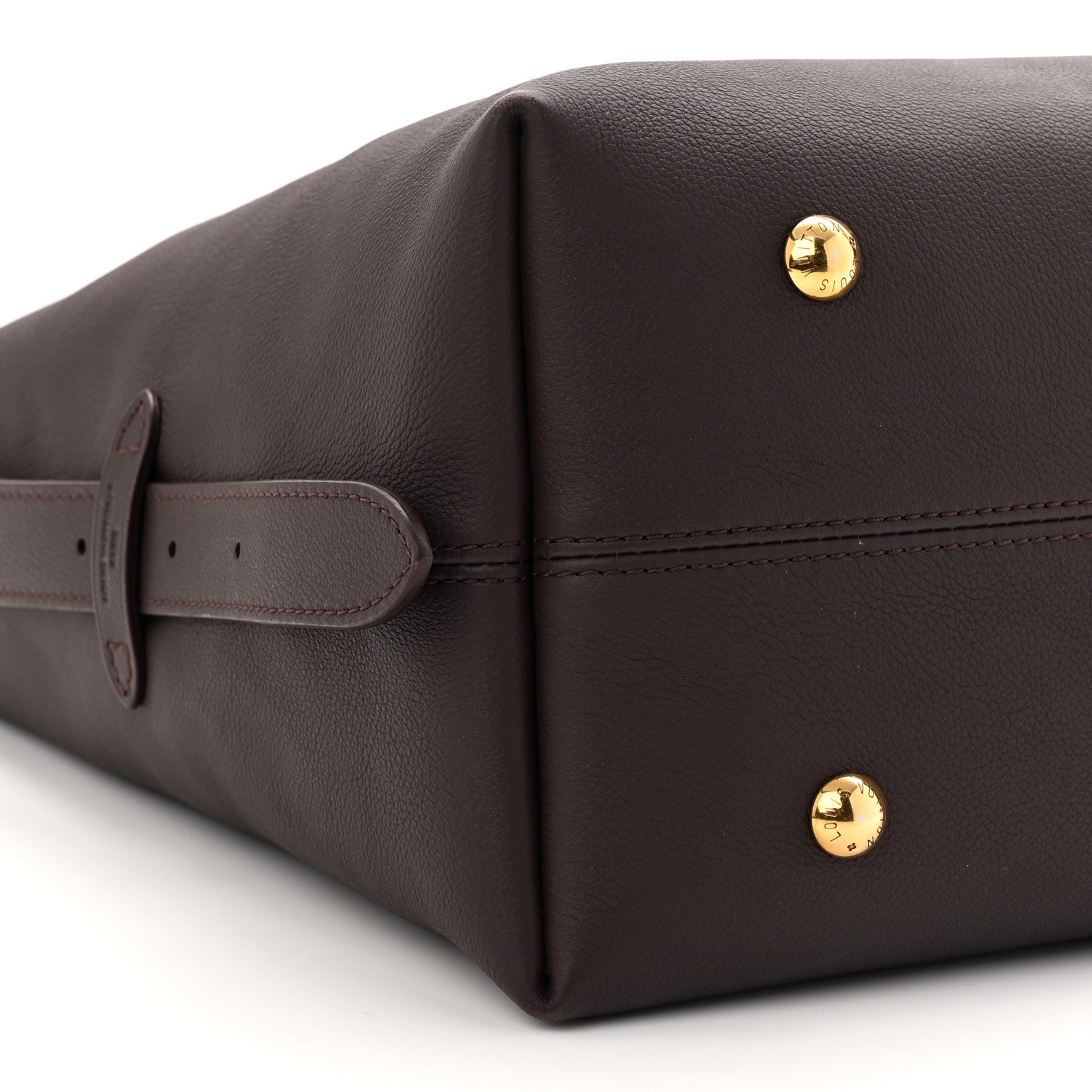 Grained Calfskin Low Key Hobo MM Ebene