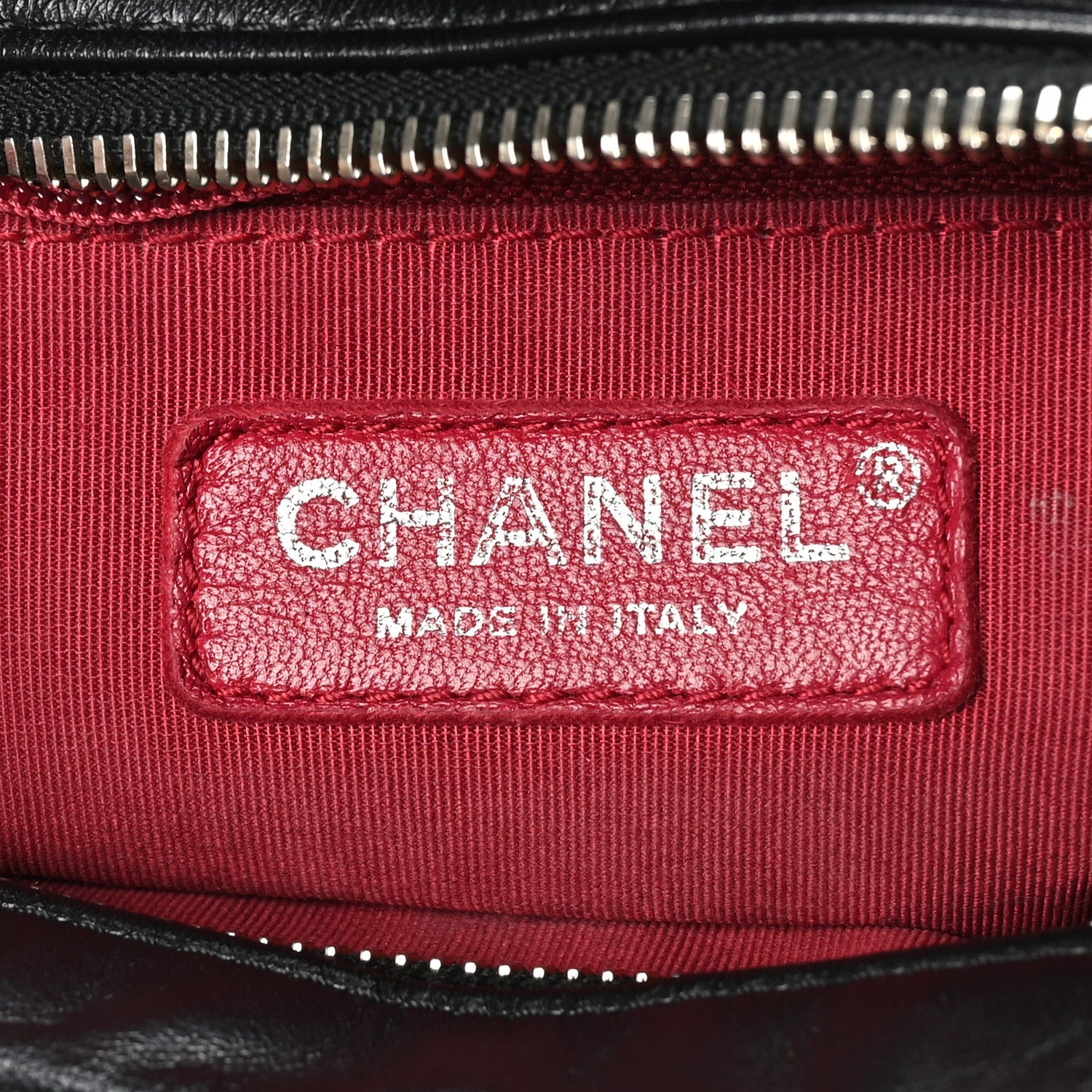 Aged Calfskin Quilted Medium Gabrielle Hobo Black