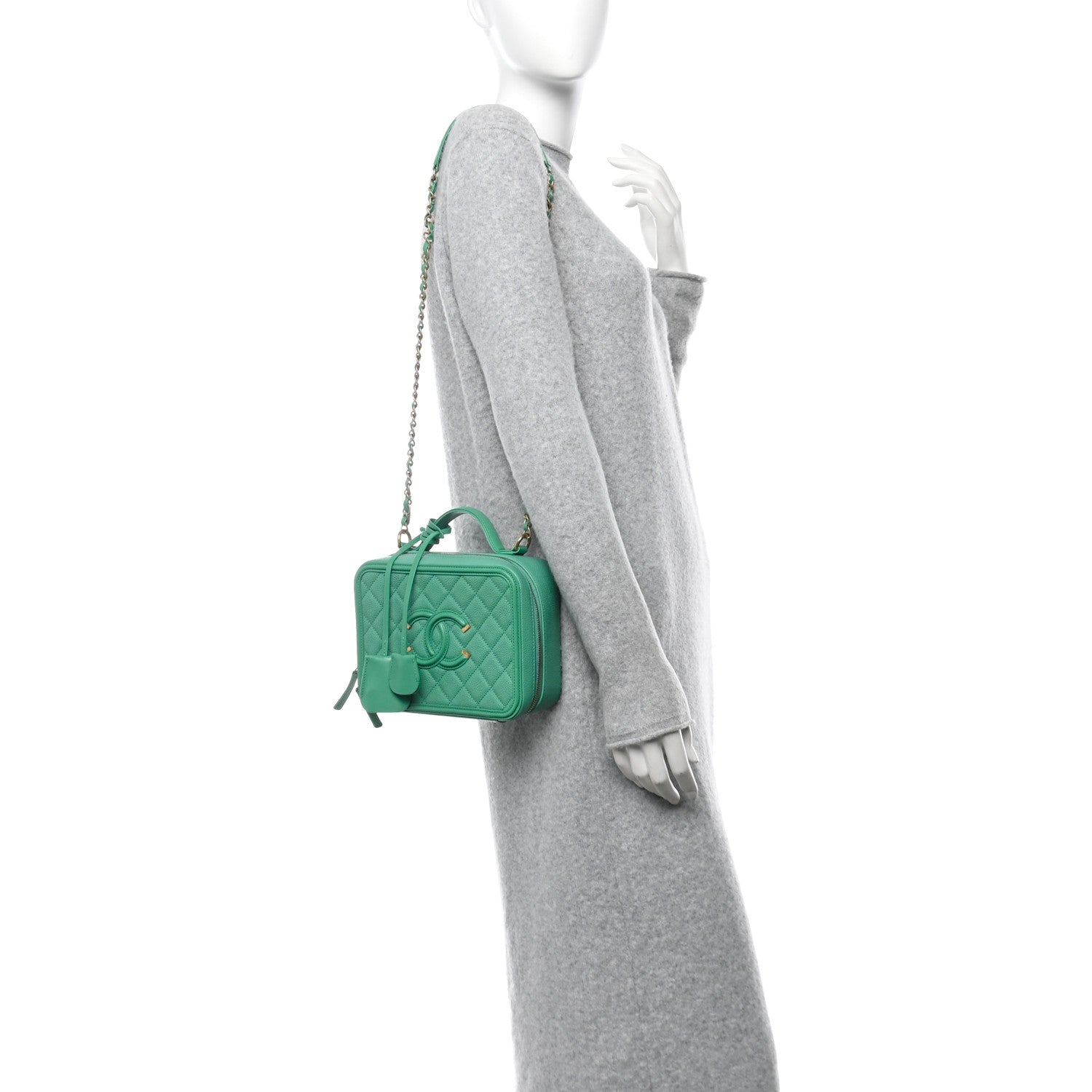 Caviar Quilted Medium CC Filigree Vanity Case Green