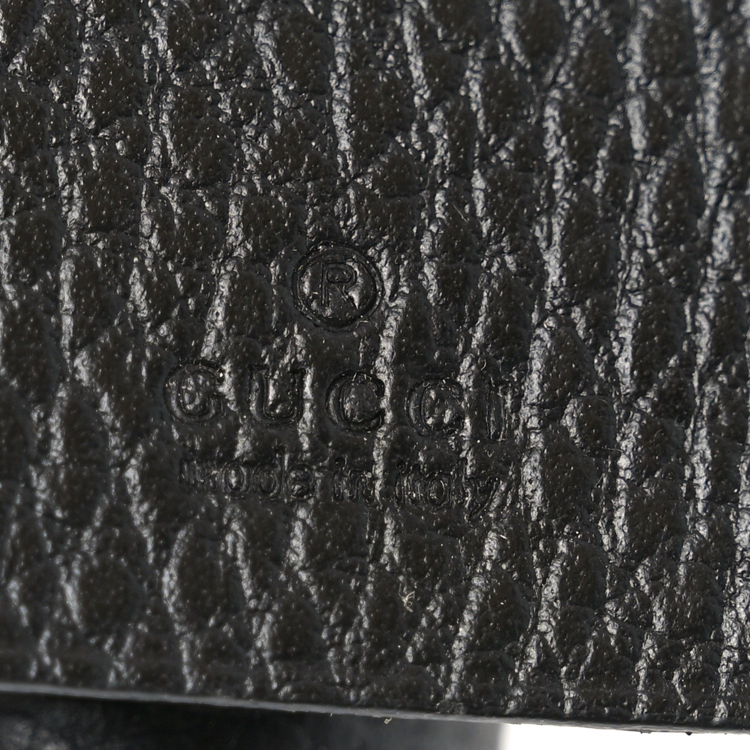 Pebbled Calfskin GG Marmont 6 Key Holder Black
