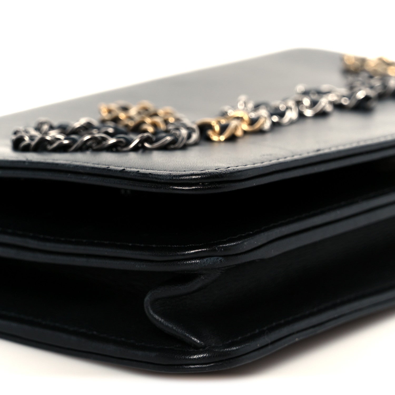 Calfskin Chain 20s Signe Wallet on Chain WOC Black
