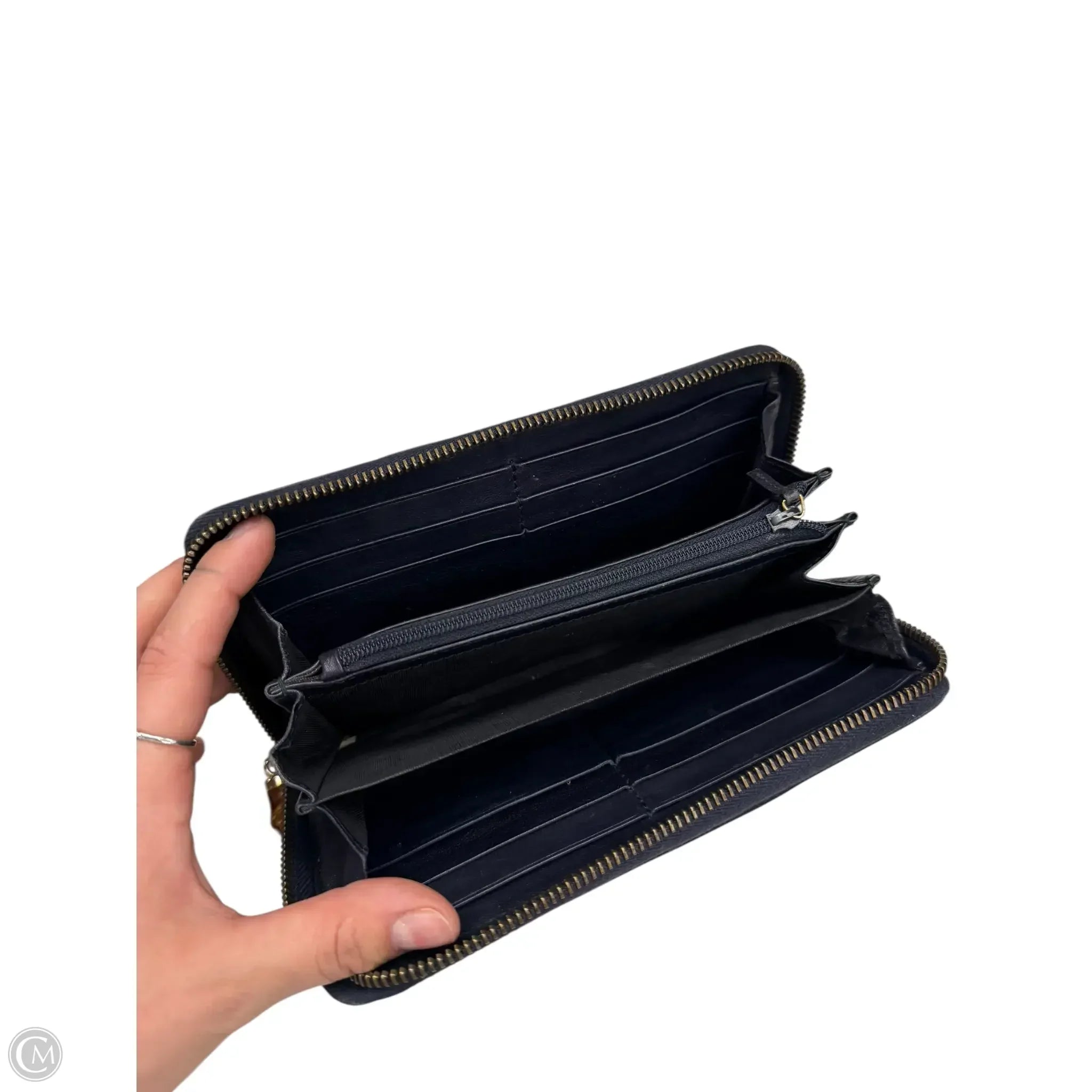 Wallet Luxury Designer By Gucci, Size: Medium