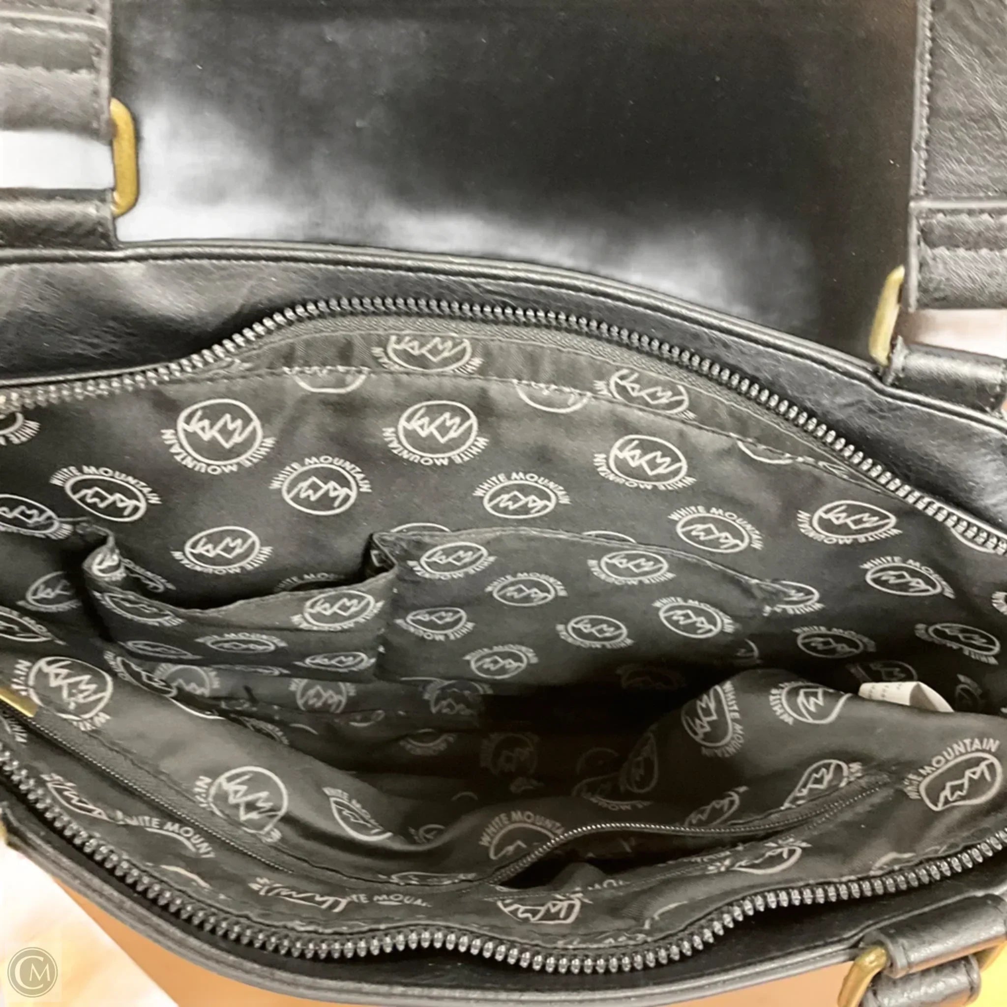 Handbag Leather By White Mountain, Size: Medium