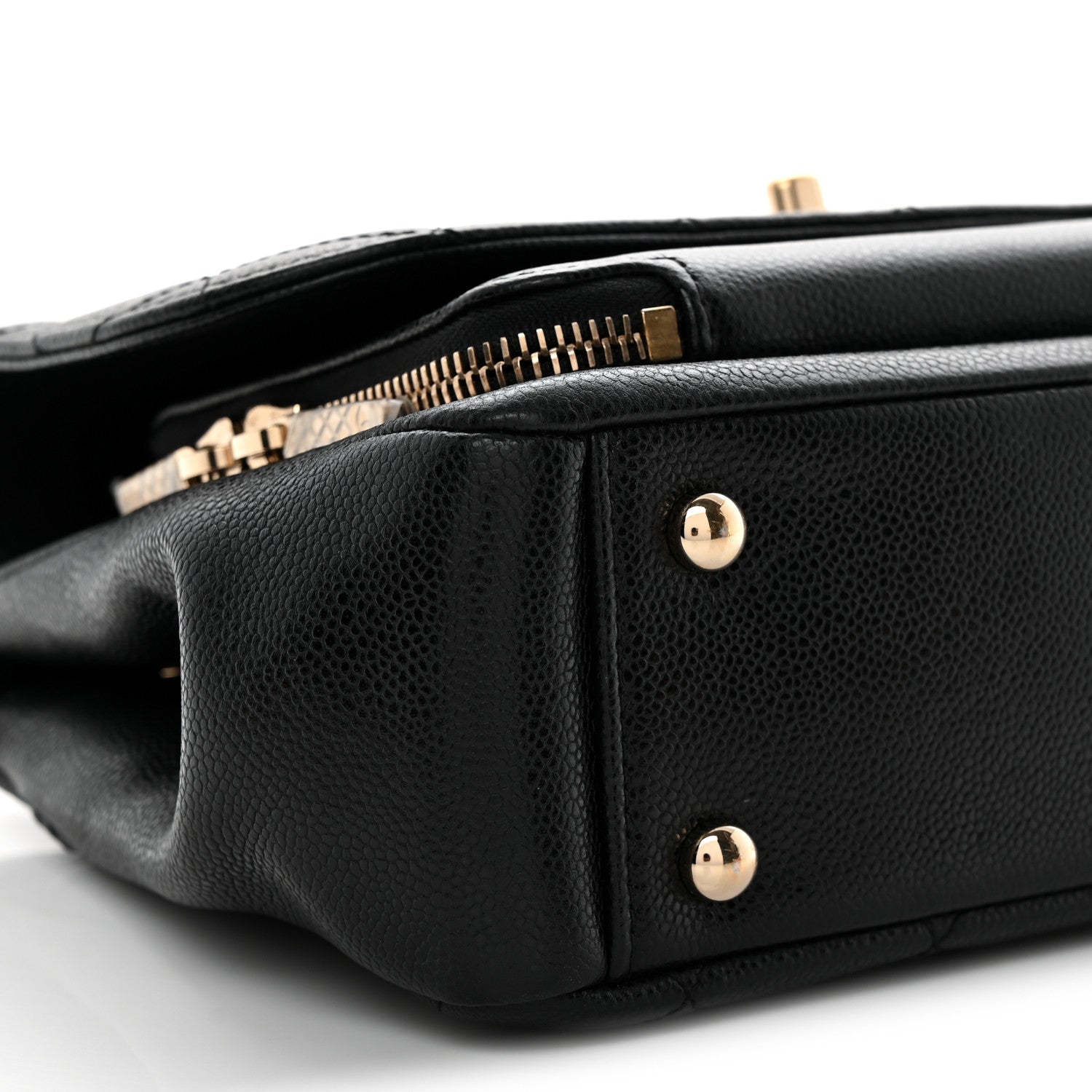 Caviar Quilted Medium Business Affinity Flap Black