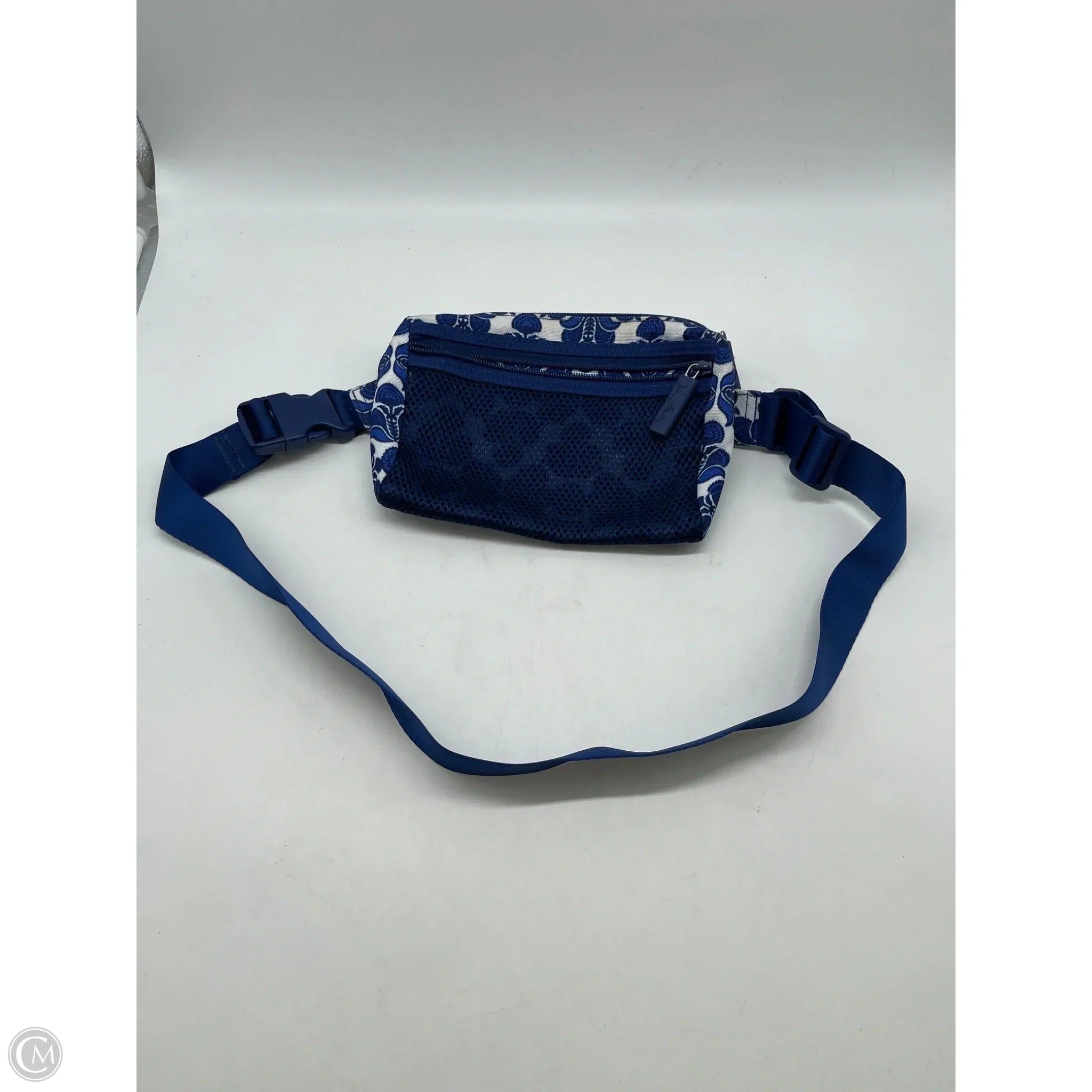 Belt Bag By Vera Bradley, Size: Small