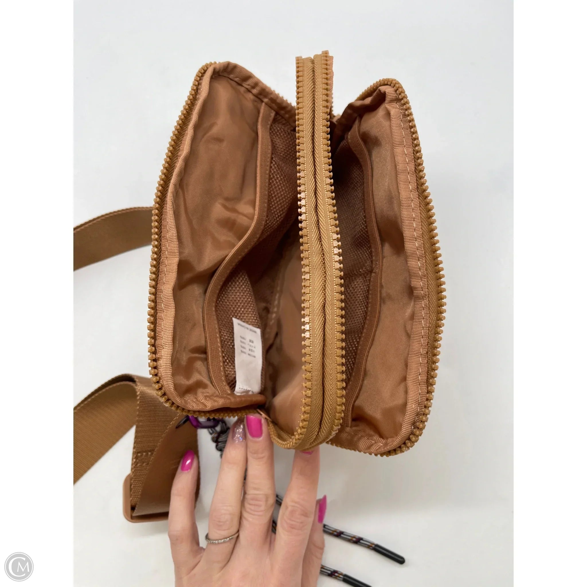 Crossbody By Cmc, Size: Small