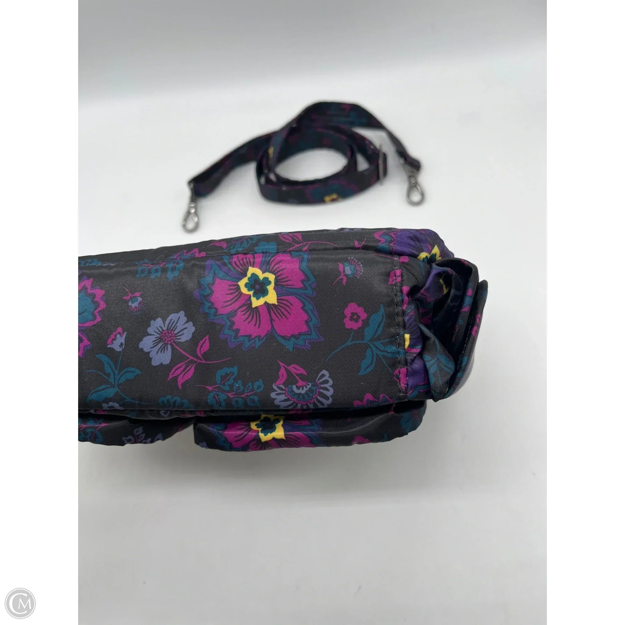 Handbag By Lugg, Size: Medium
