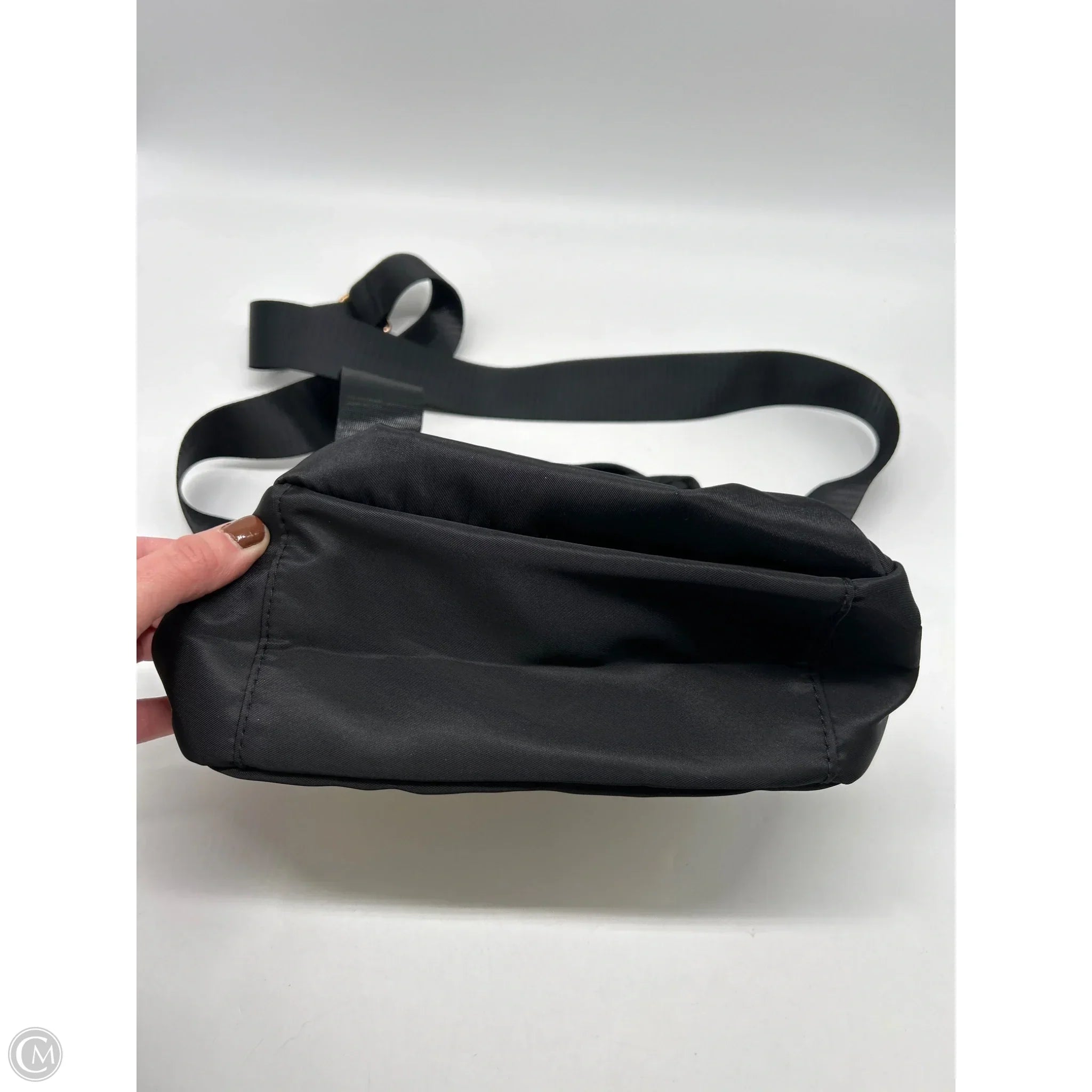 Crossbody By Clothes Mentor, Size: Small