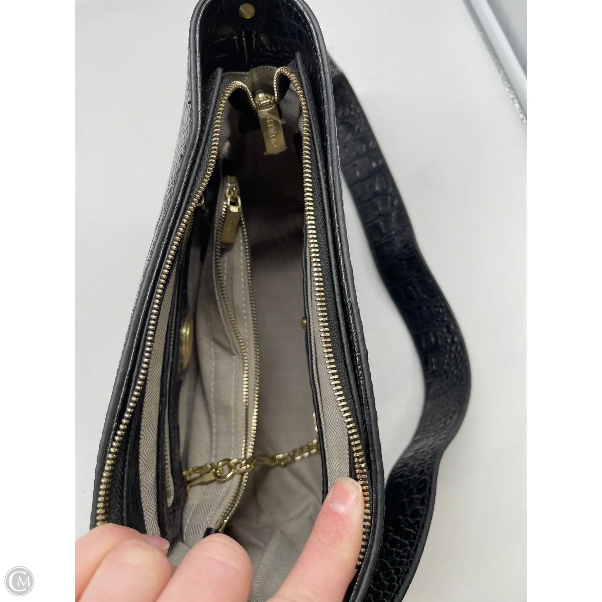 Handbag By Clothes Mentor, Size: Medium
