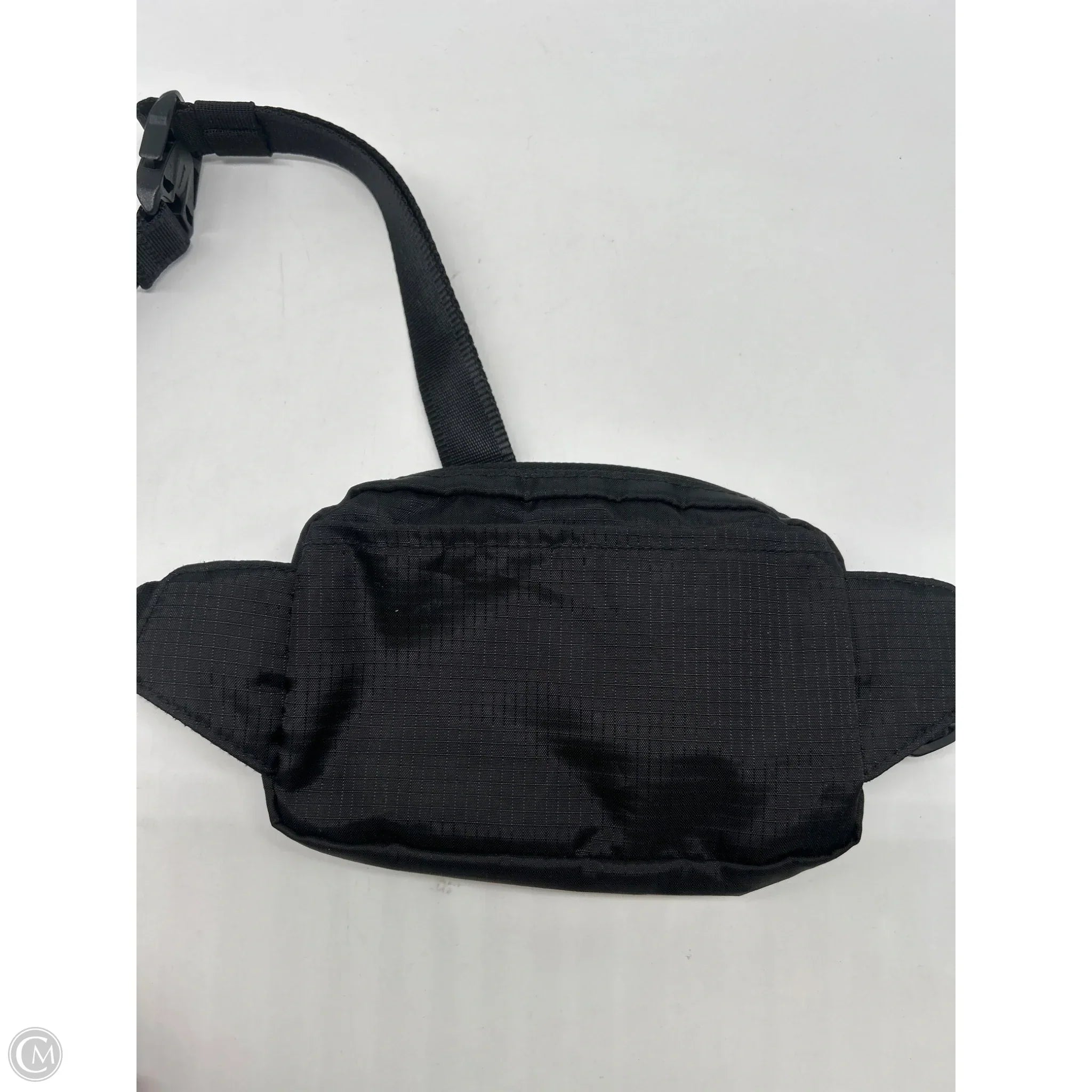 Belt Bag By Vera Bradley, Size: Small