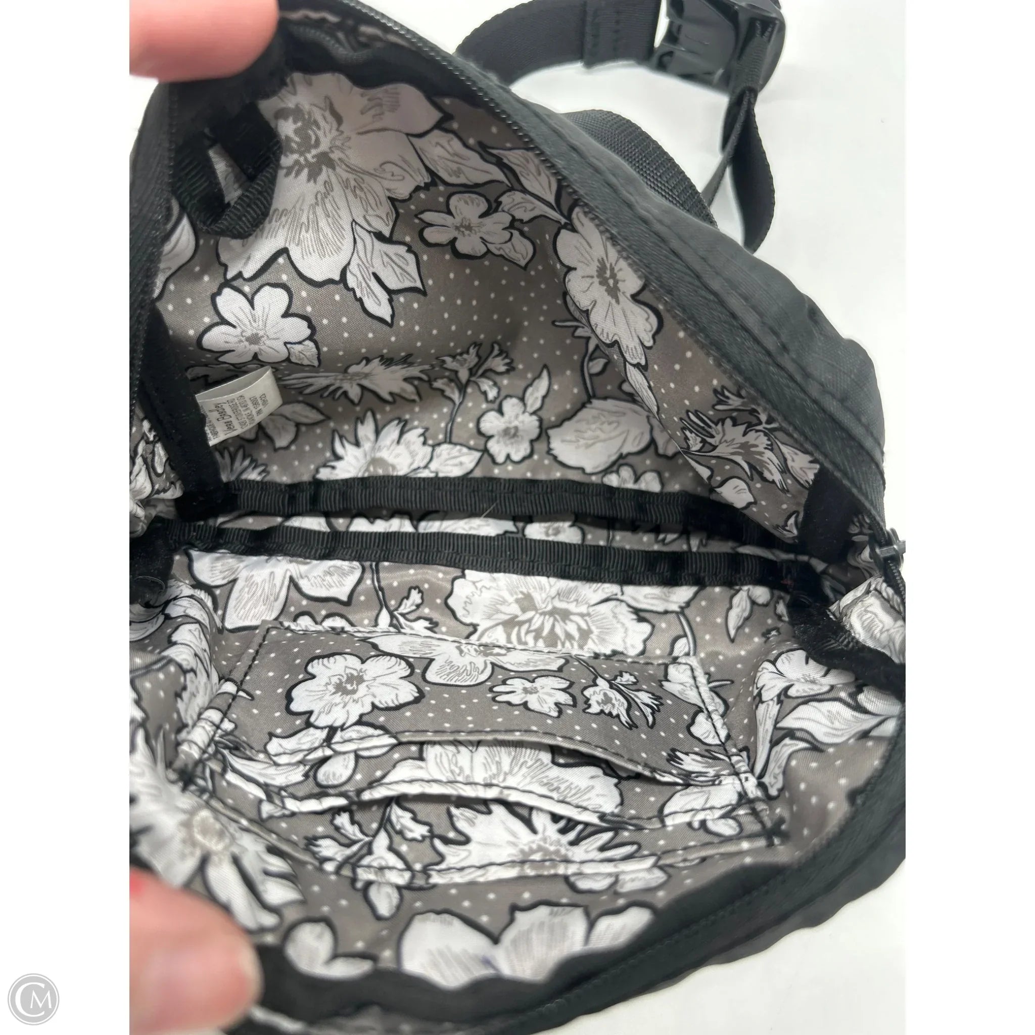 Belt Bag By Vera Bradley, Size: Small