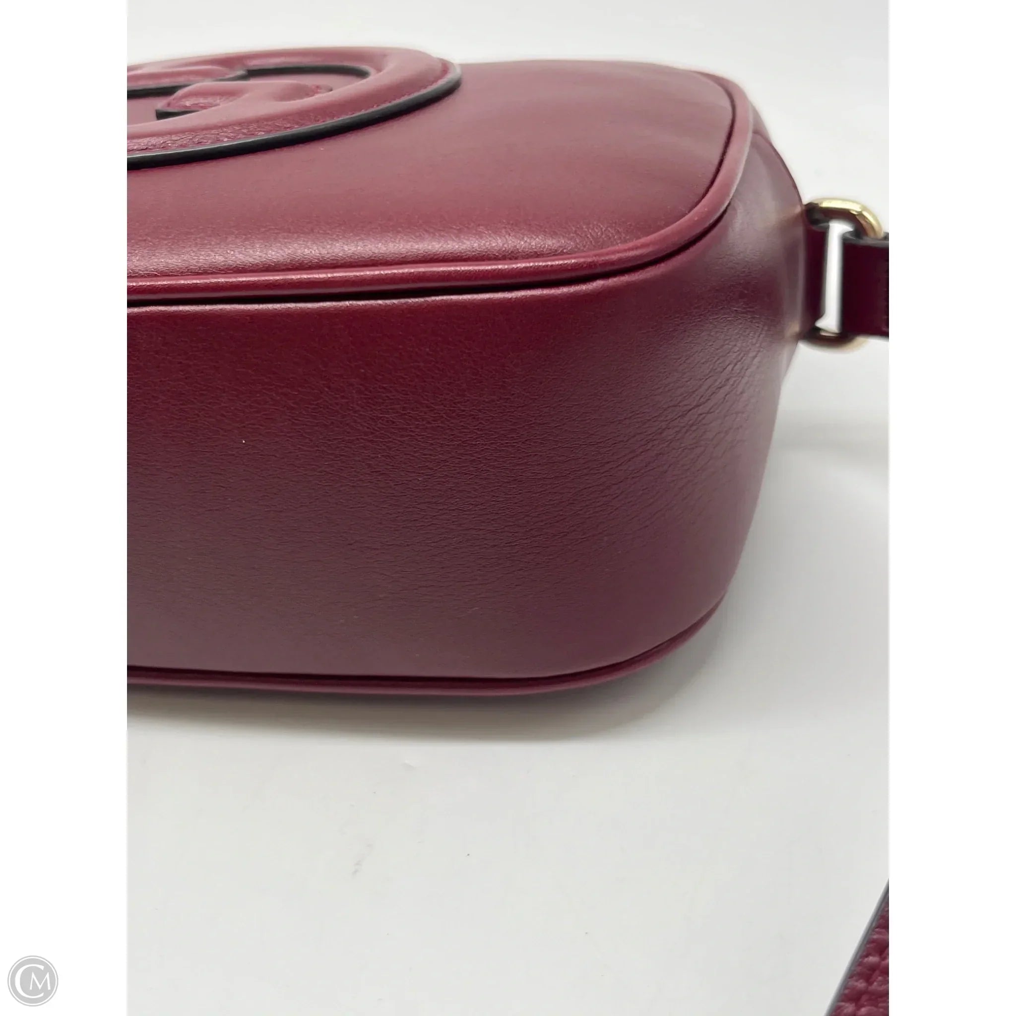 Crossbody Luxury Designer By Gucci, Size: Small
