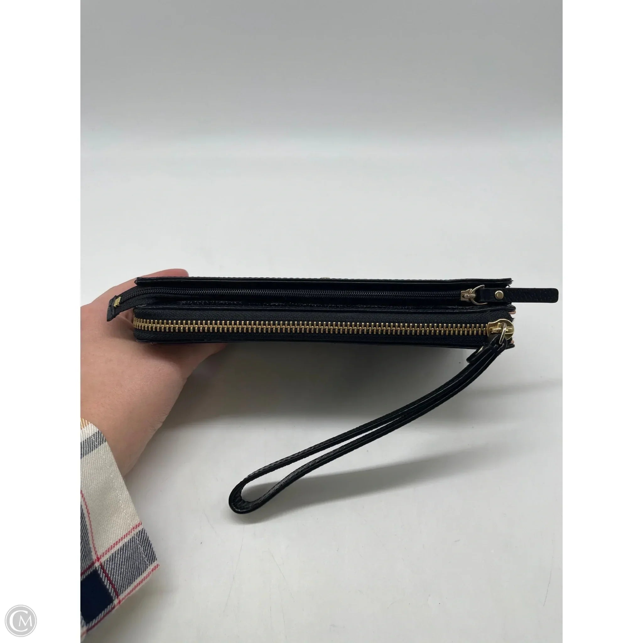 Wristlet Designer By Kate Spade, Size: Medium