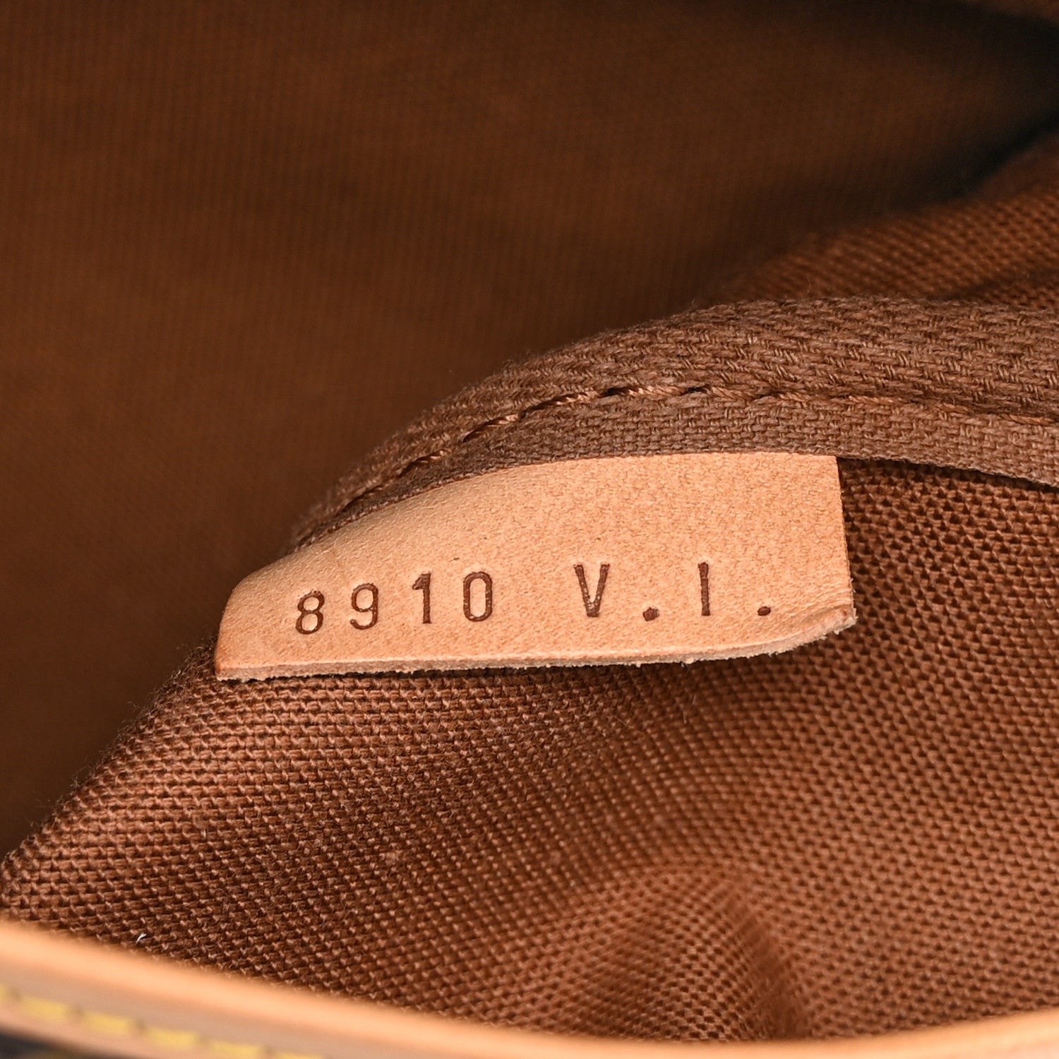 Monogram Saumur 35