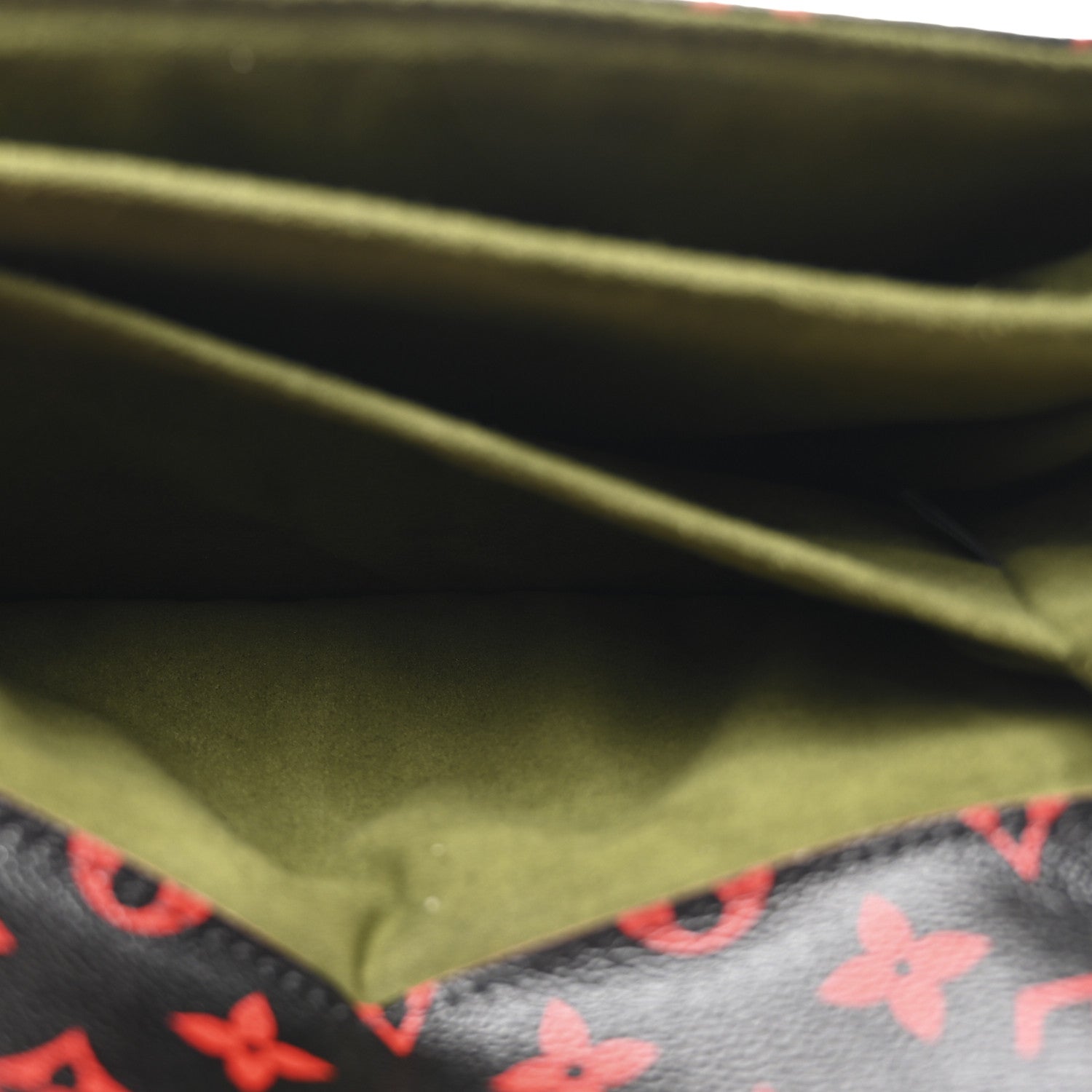 Monogram Infrarouge Pochette Metis