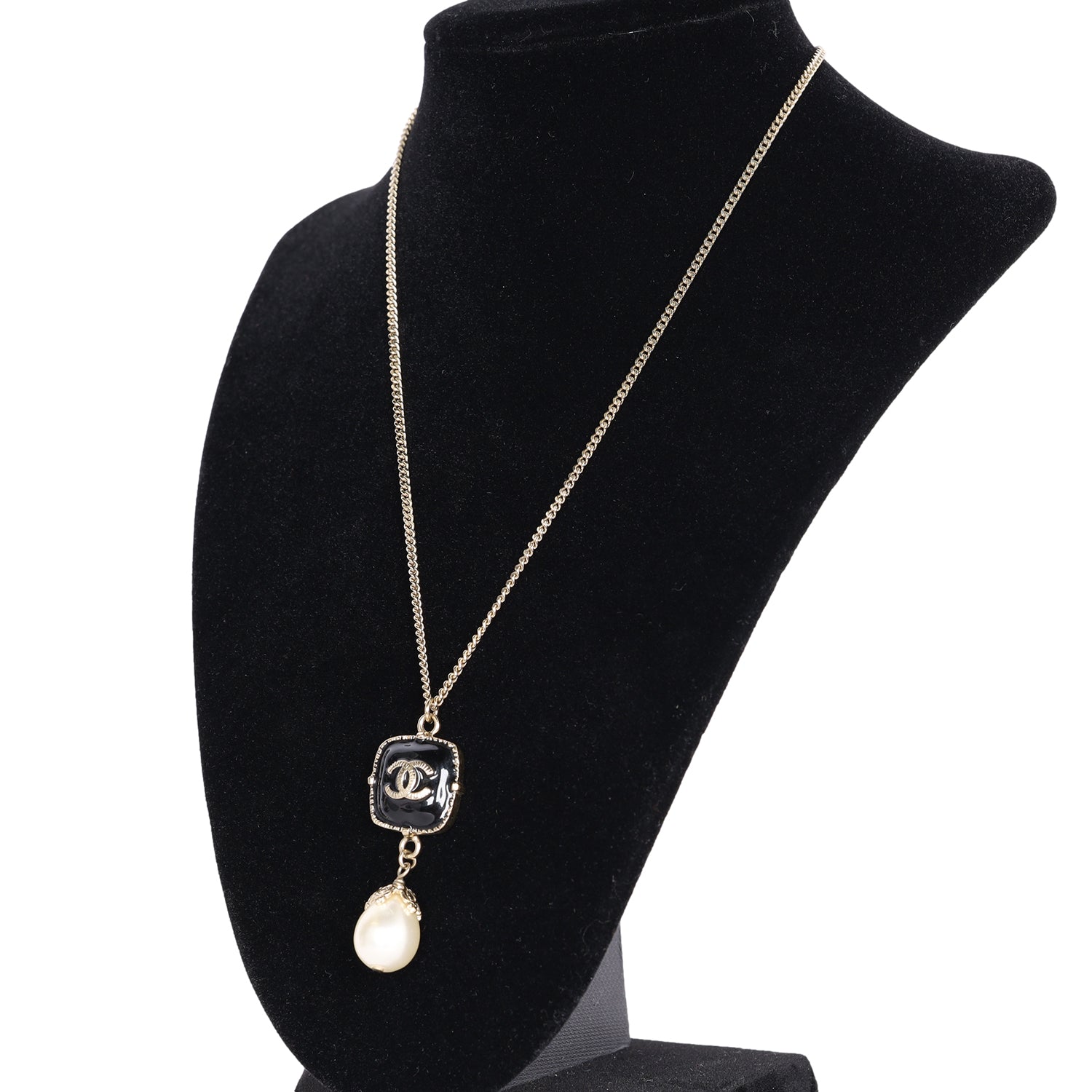 Pearl Enamel Necklace
