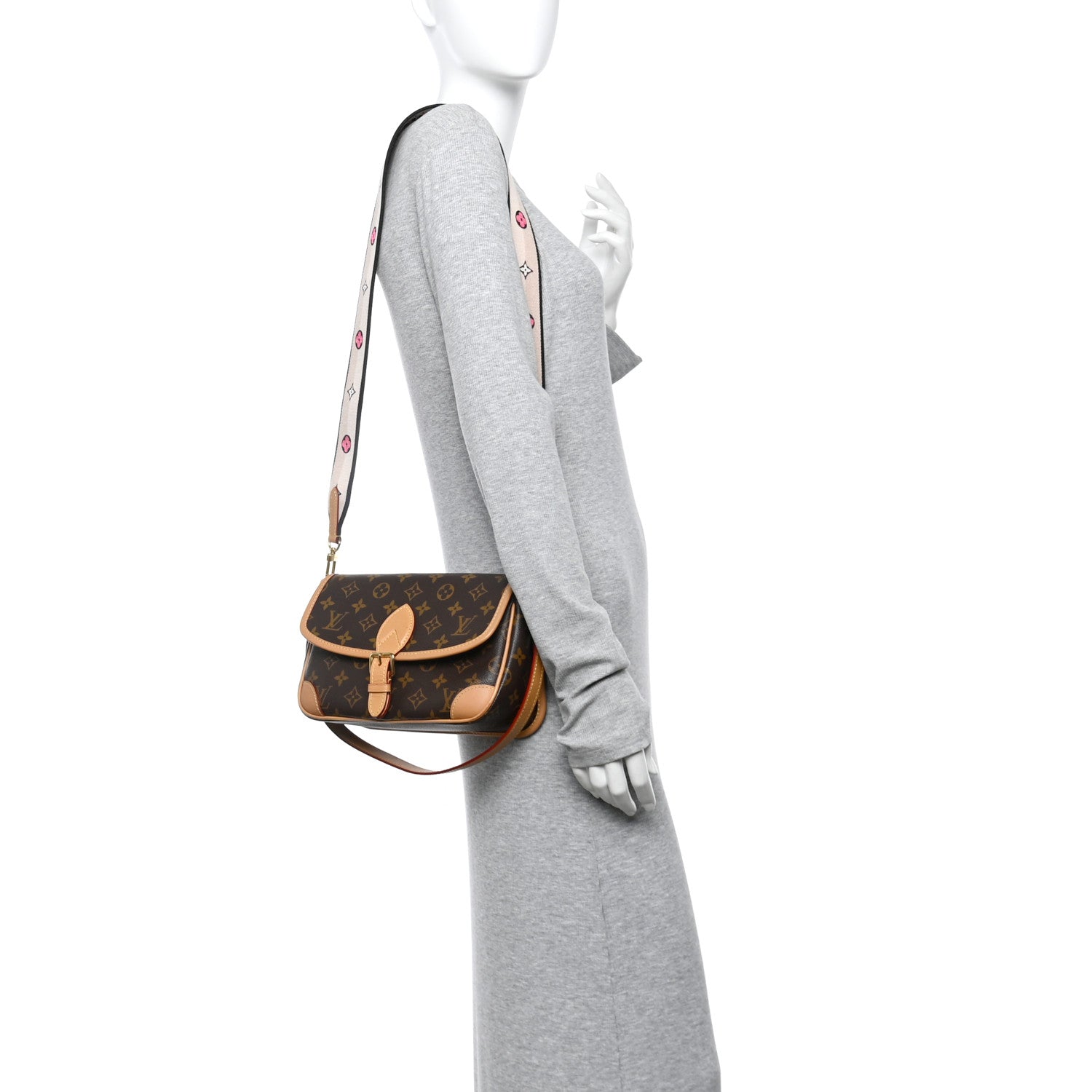 Monogram Diane Black
