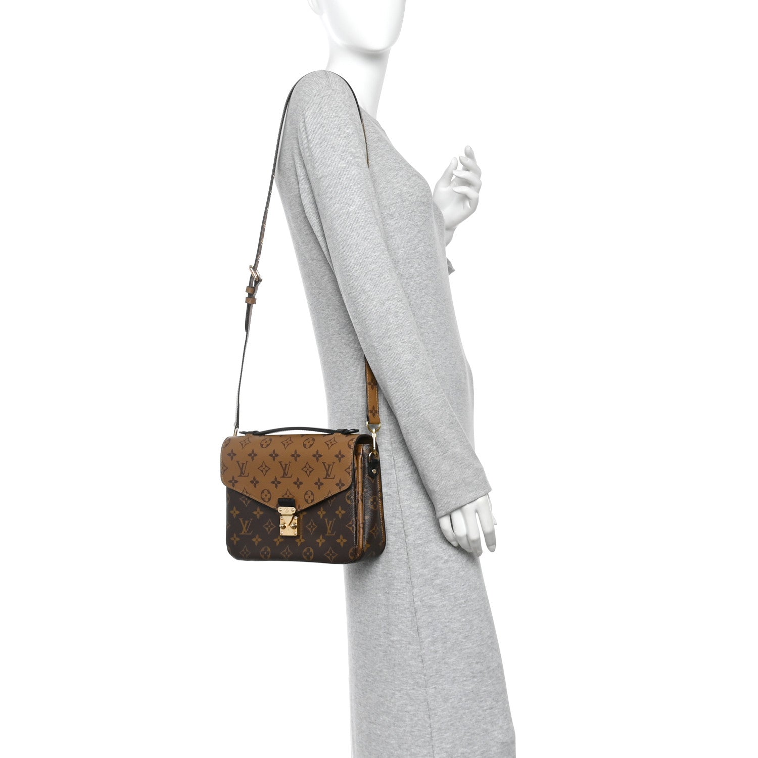 Reverse Monogram Pochette Metis