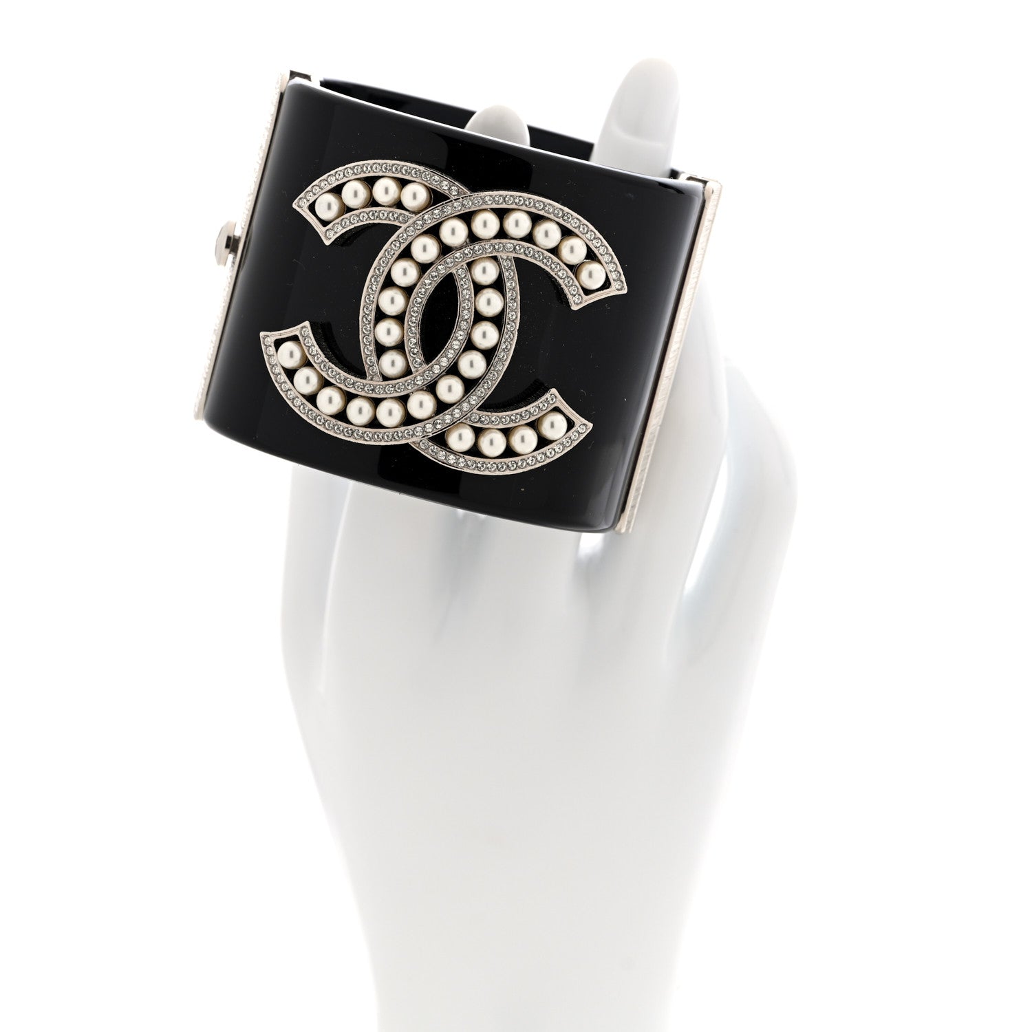 Resin Crystal Pearl CC Cuff Black