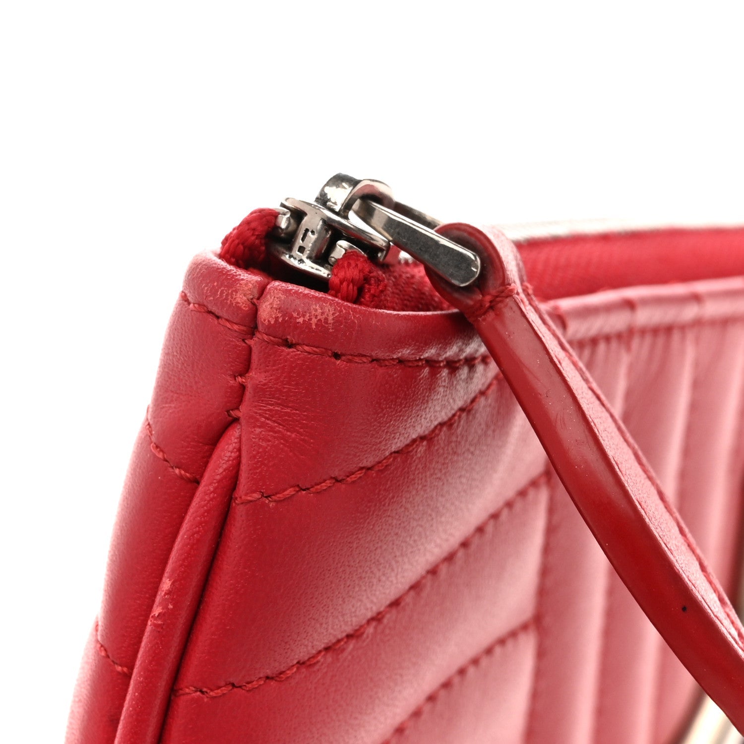 Calfskin New Wave Zipped Pochette Ecarlate