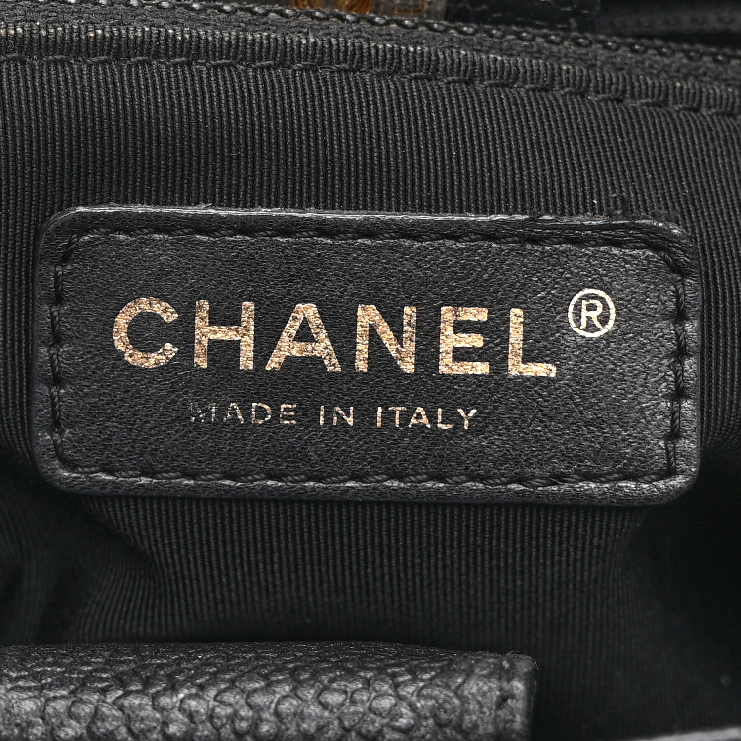 Caviar Quilted Petit Shopping Tote PST Black