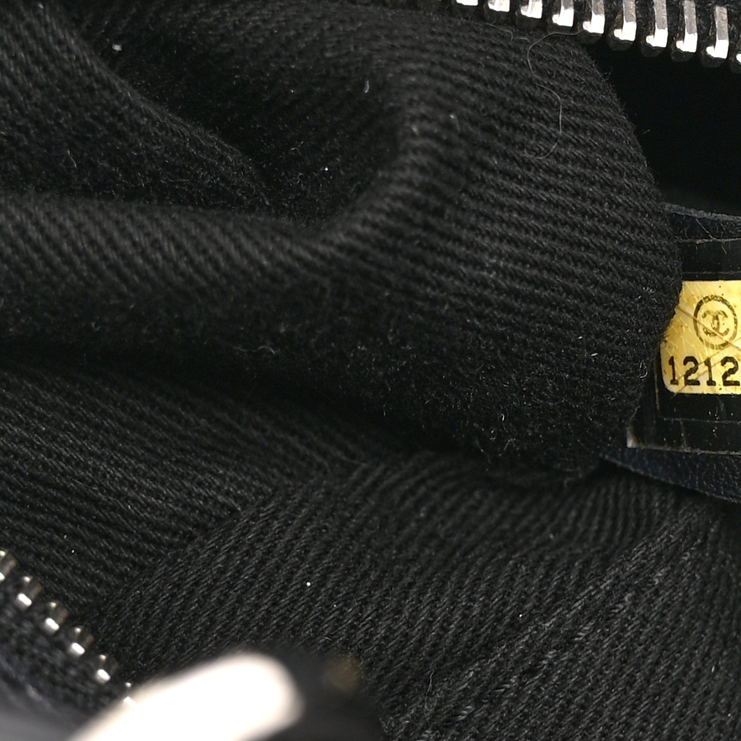 Caviar Quilted Petit Timeless Tote PTT Black
