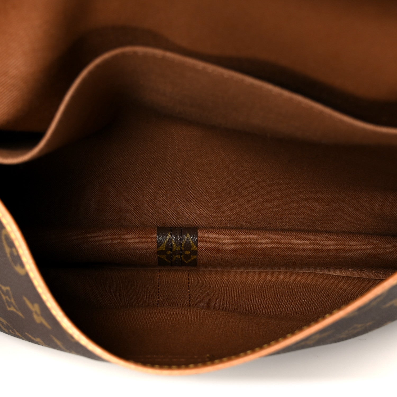Monogram Saumur 35