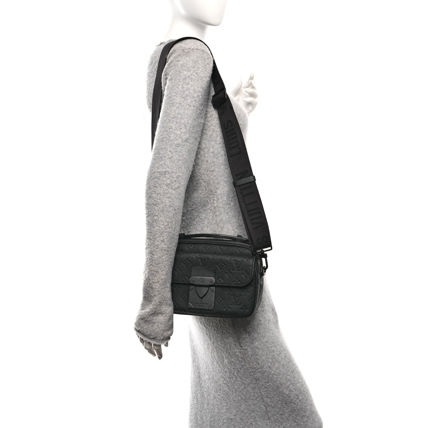Taurillon Monogram S Lock Messenger Black