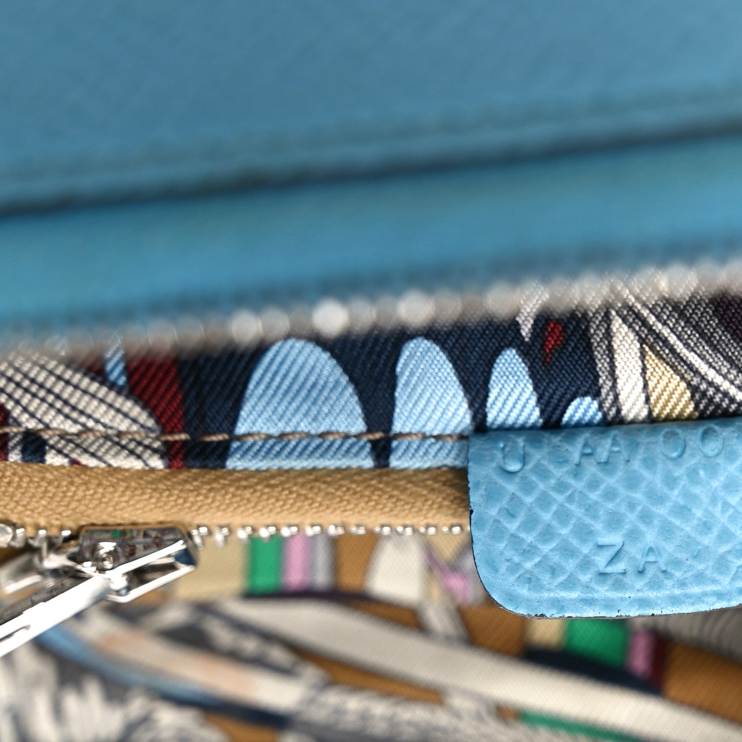 Epsom Silk'In Compact Wallet Celeste