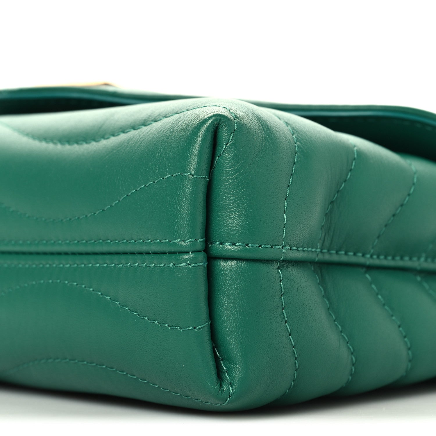 Calfskin New Wave Chain Bag MM NM  Emerald