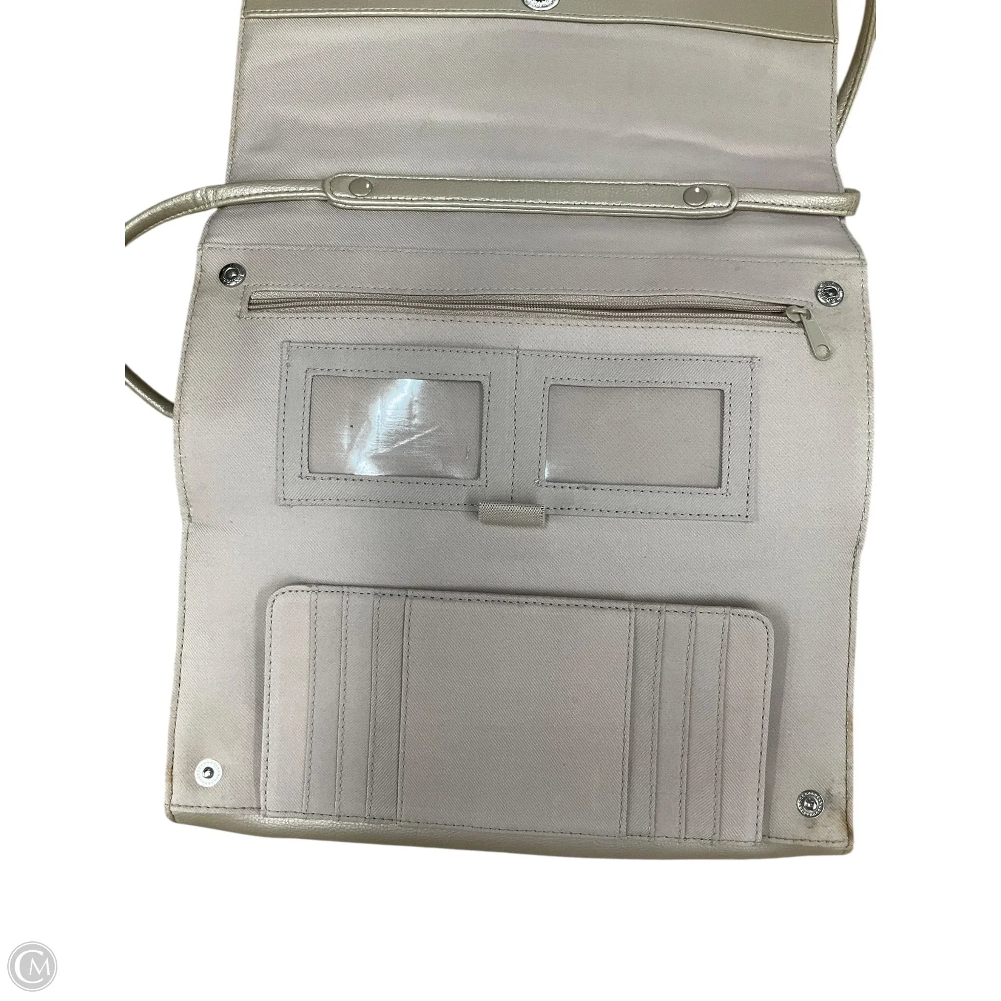 Crossbody By Clothes Mentor, Size: Medium