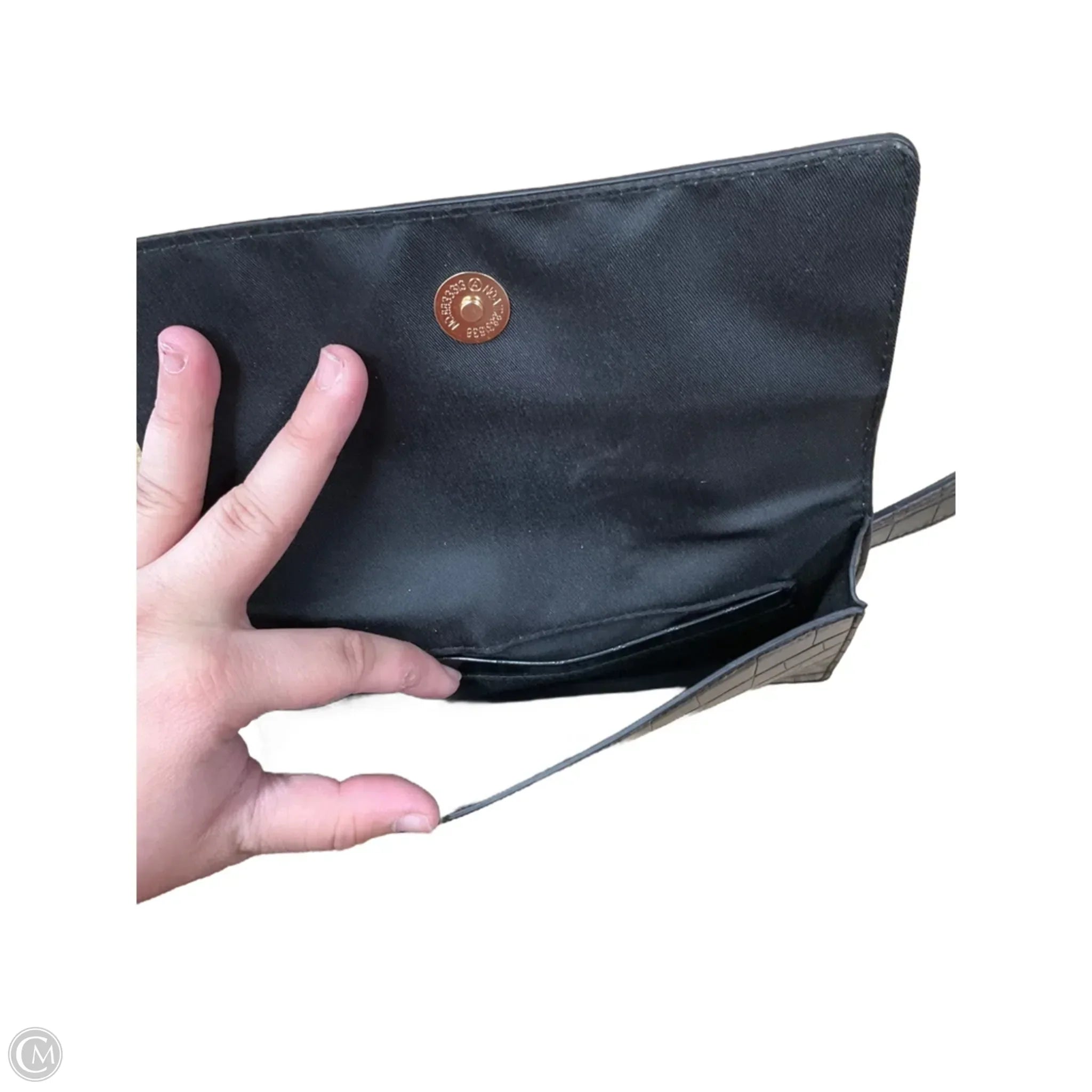 Belt Bag By Clothes Mentor, Size: Medium