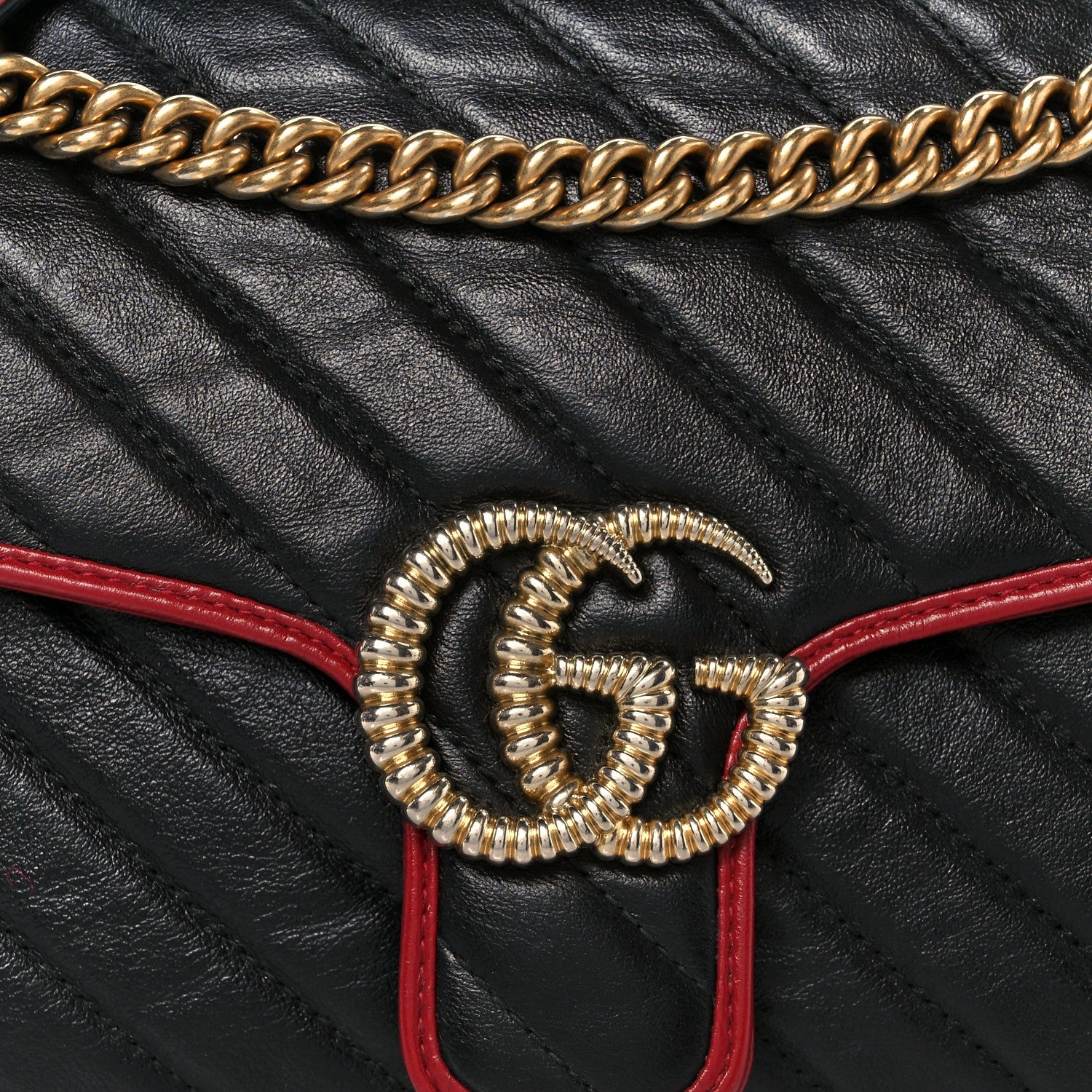 Vintage Effect Calfskin Matelasse Diagonal Small Torchon GG Marmont Shoulder Bag Black Romantic Cherry