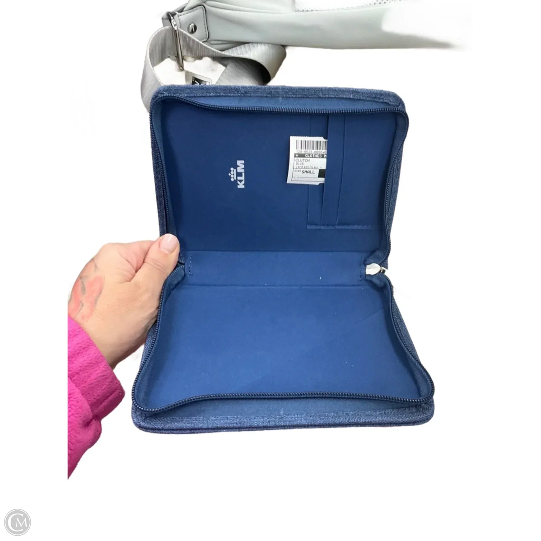 Clutch By Clothes Mentor, Size: Small