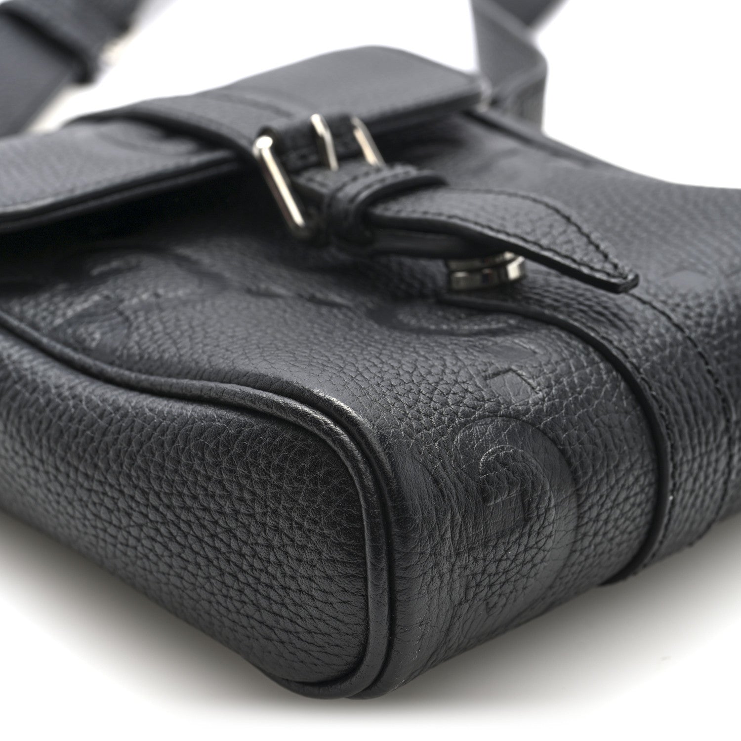 Piuma Calfskin Jumbo GG Embossed Small Messenger Bag Black