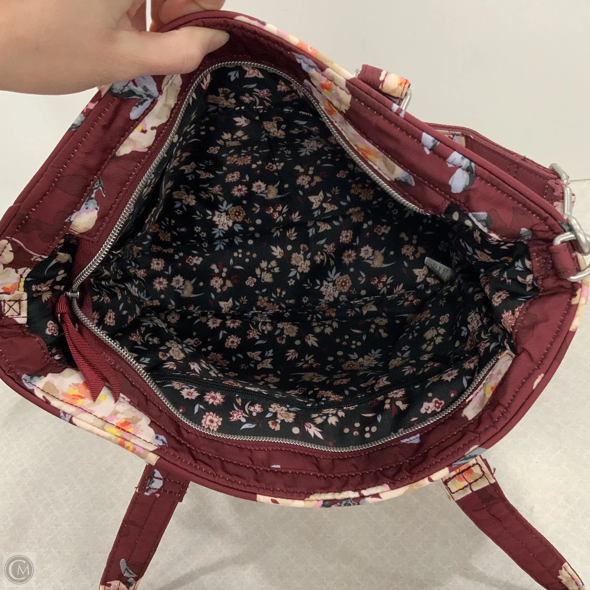 Handbag By Vera Bradley, Size: Medium