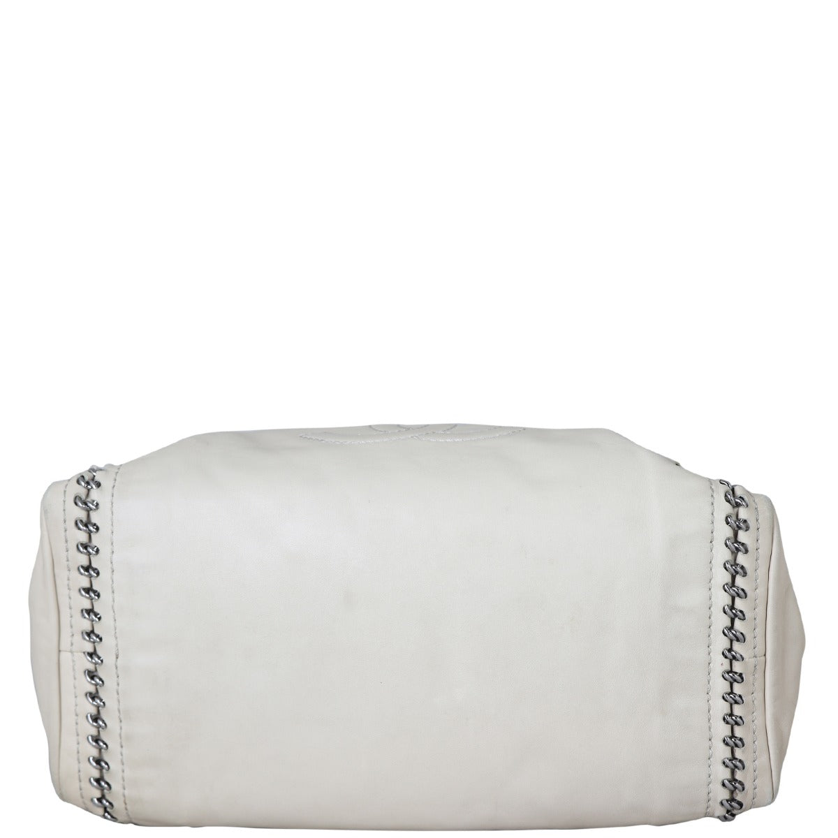 Chanel Luxe Ligne Bowler | Cream