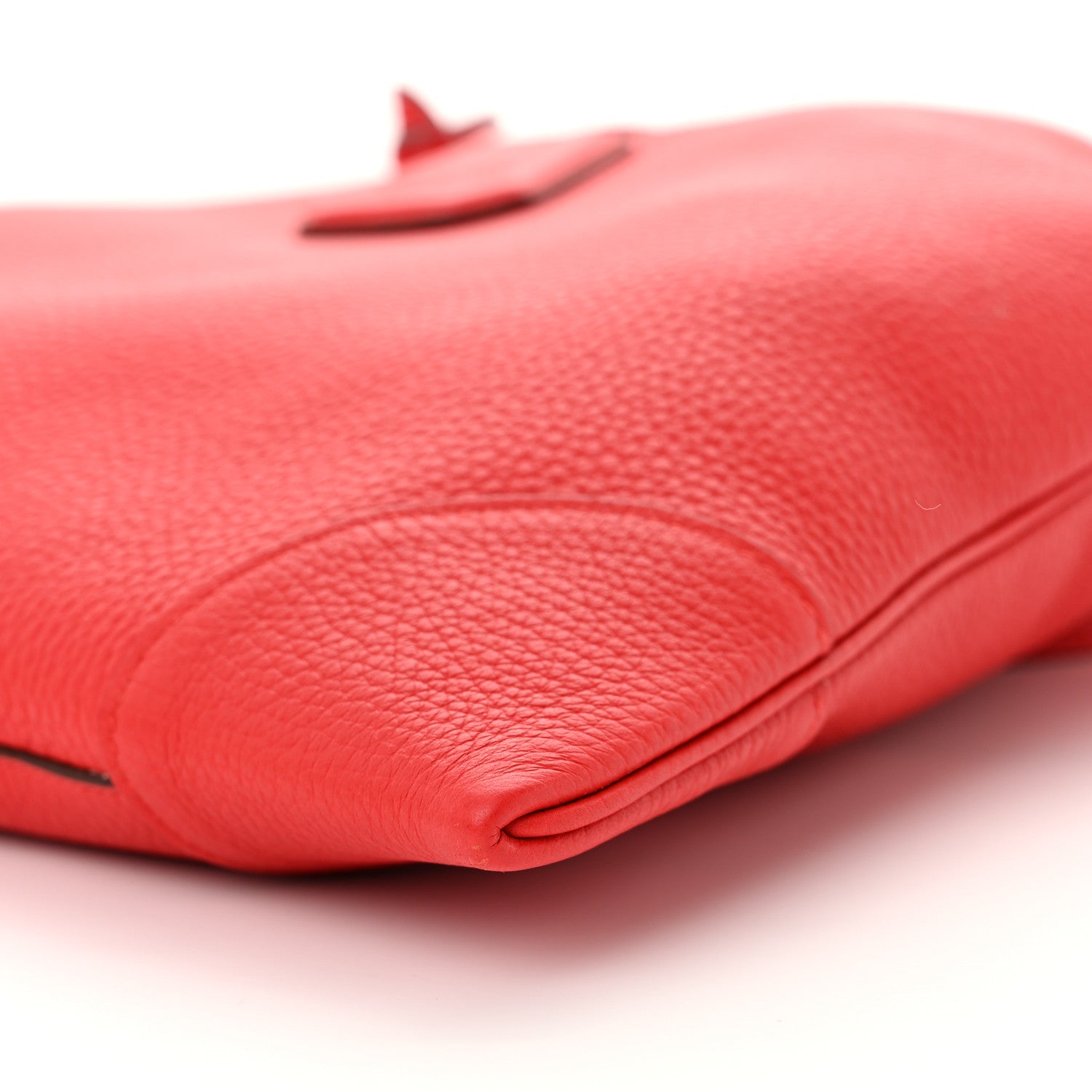 Taurillon Clemence SilkyCity 33 Rouge De Coeur