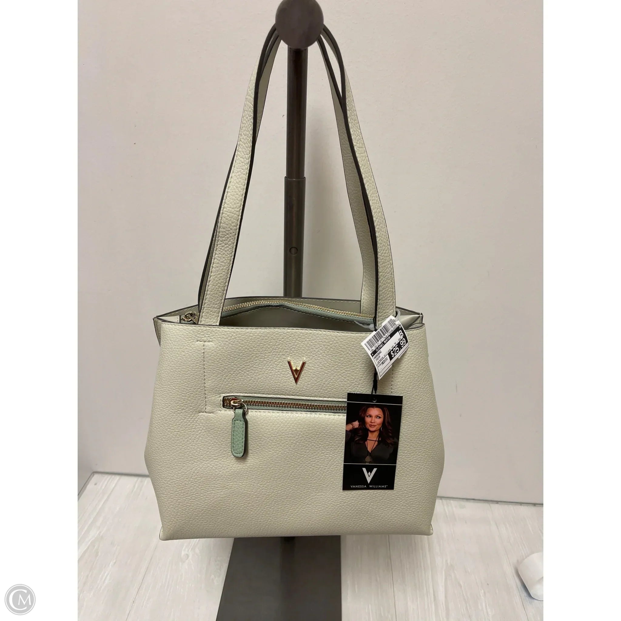 Handbag By Clothes Mentor, Size: Medium