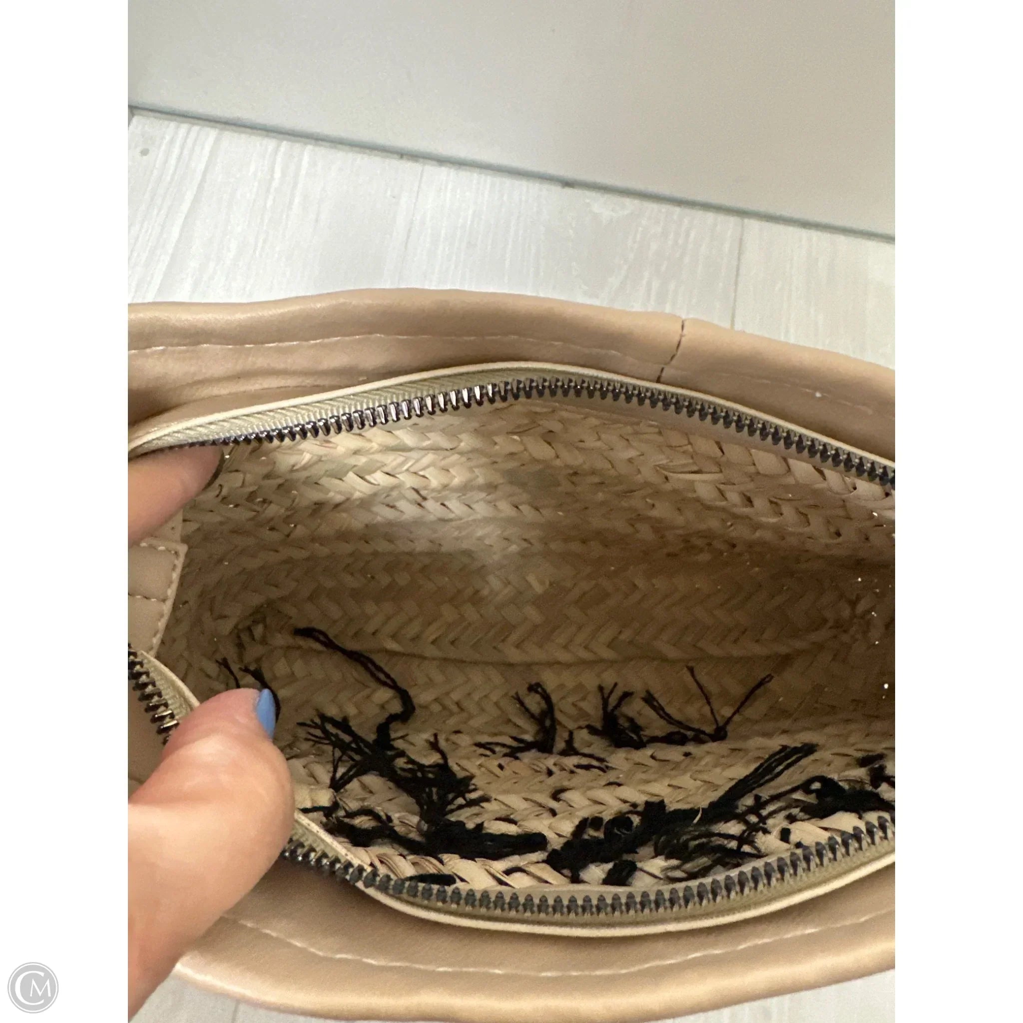 Clutch By Clothes Mentor, Size: Large